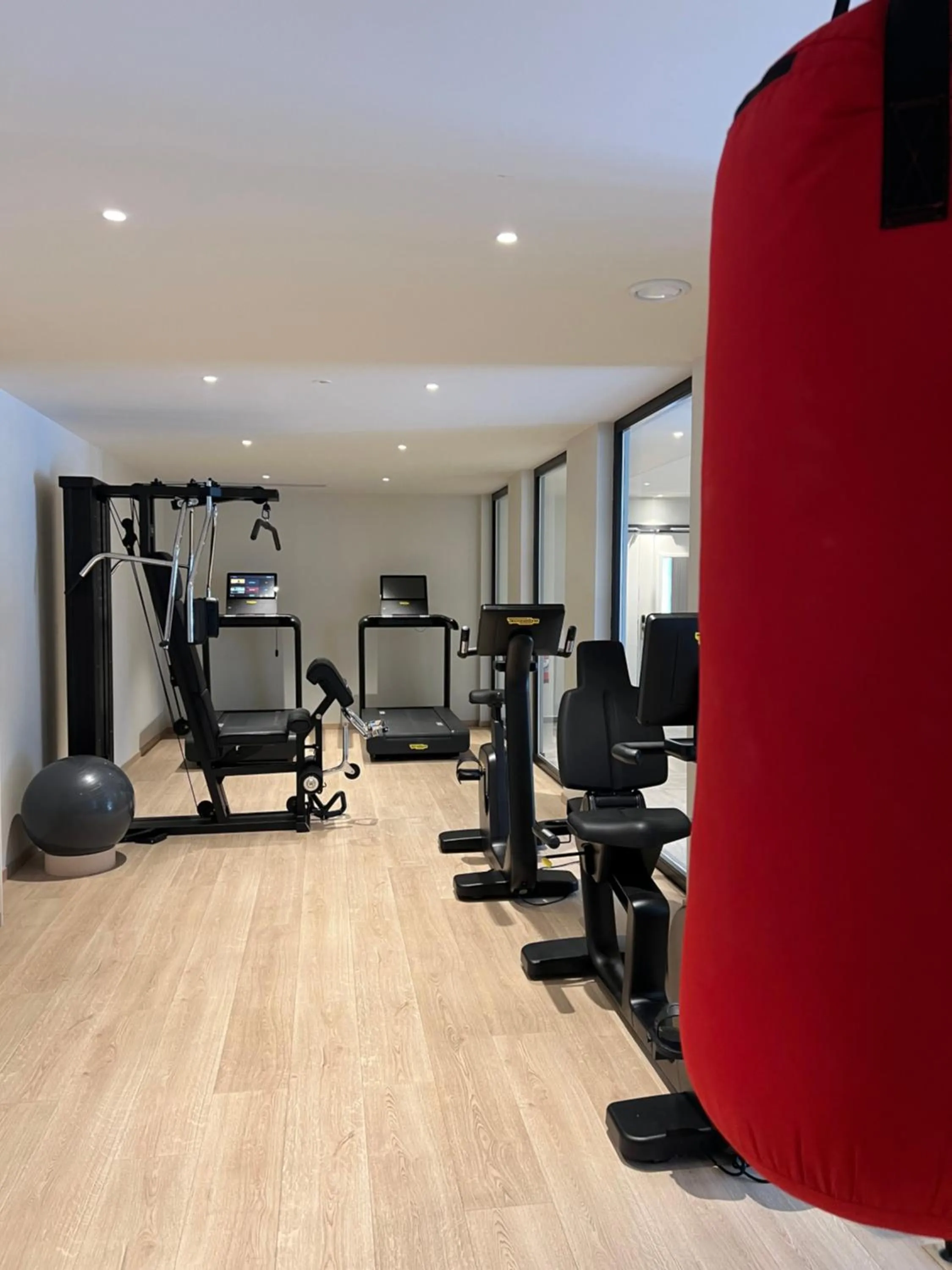 Fitness centre/facilities in 6717 Nature Hôtel & Spa Le Clos des Délices