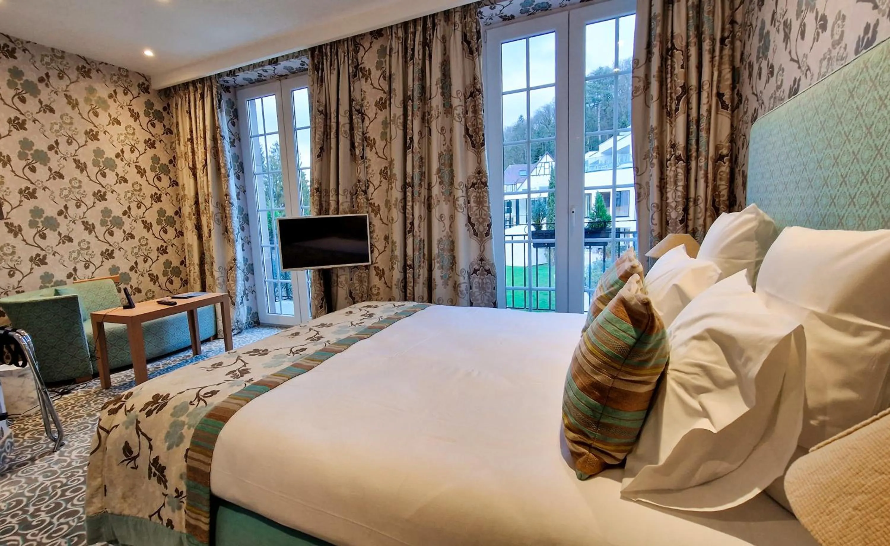 Bed in 6717 Nature Hôtel & Spa Le Clos des Délices