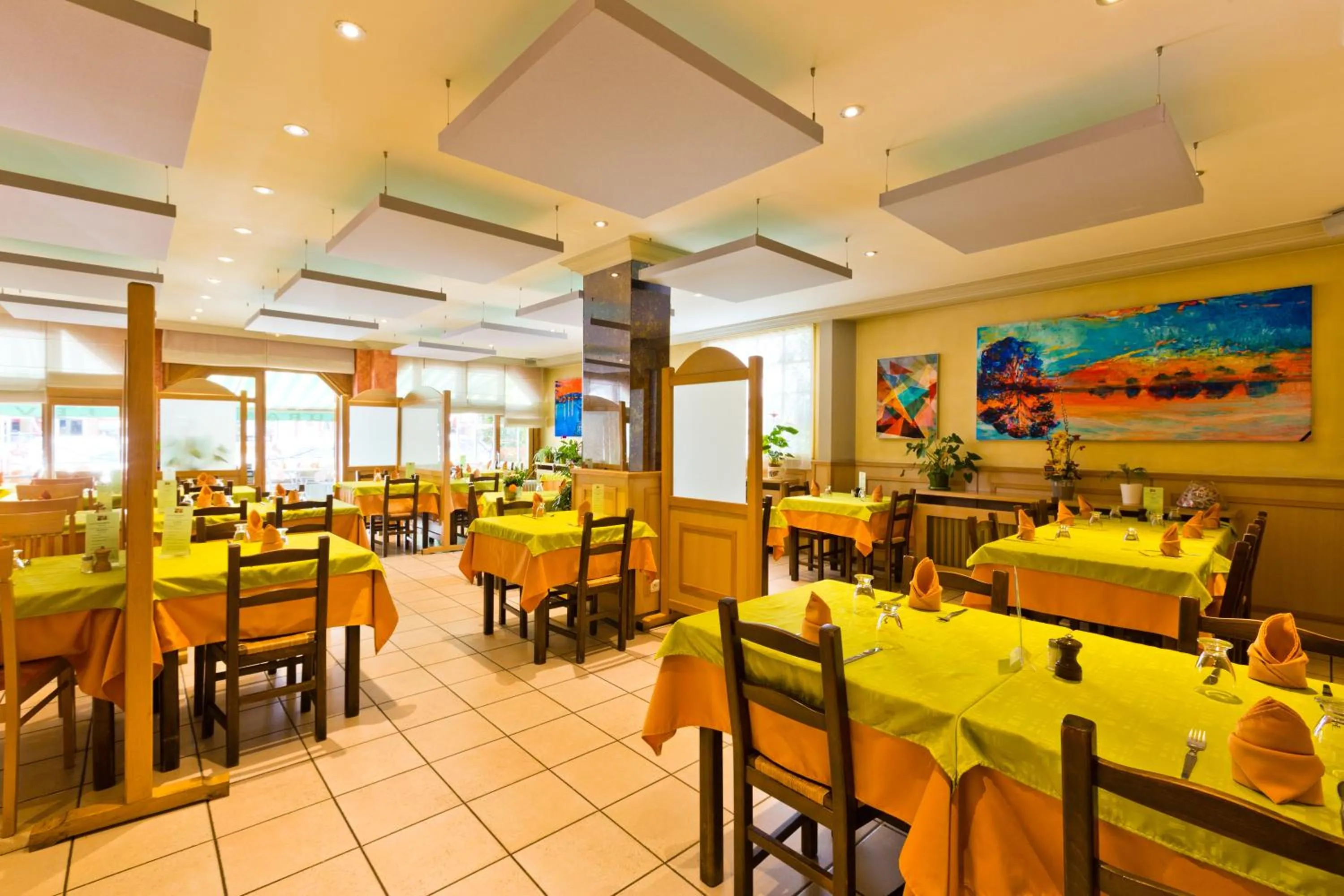 Restaurant/places to eat in Logis Hôtel Restaurant Bellevue Annecy