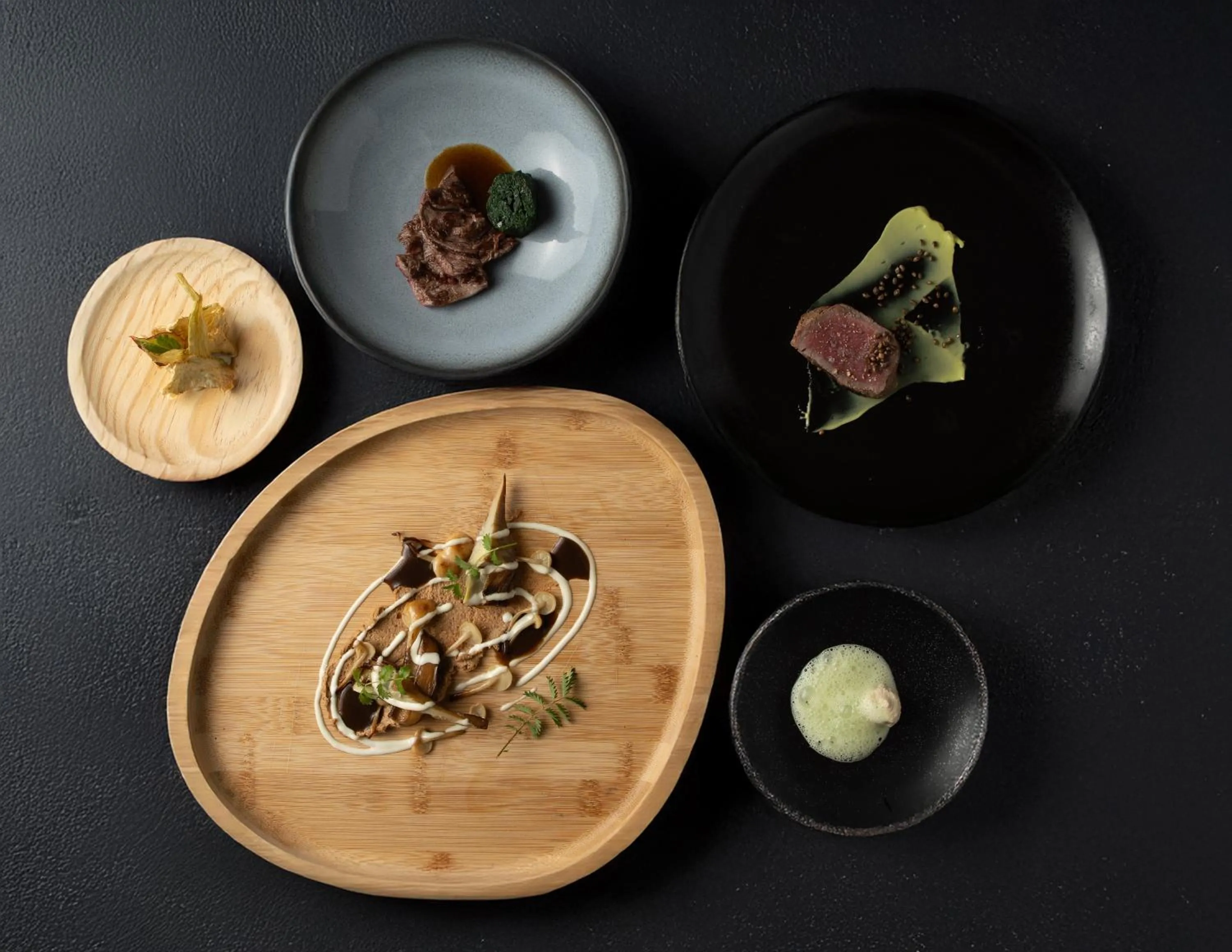 Restaurant/places to eat in Le Domaine Du Colombier