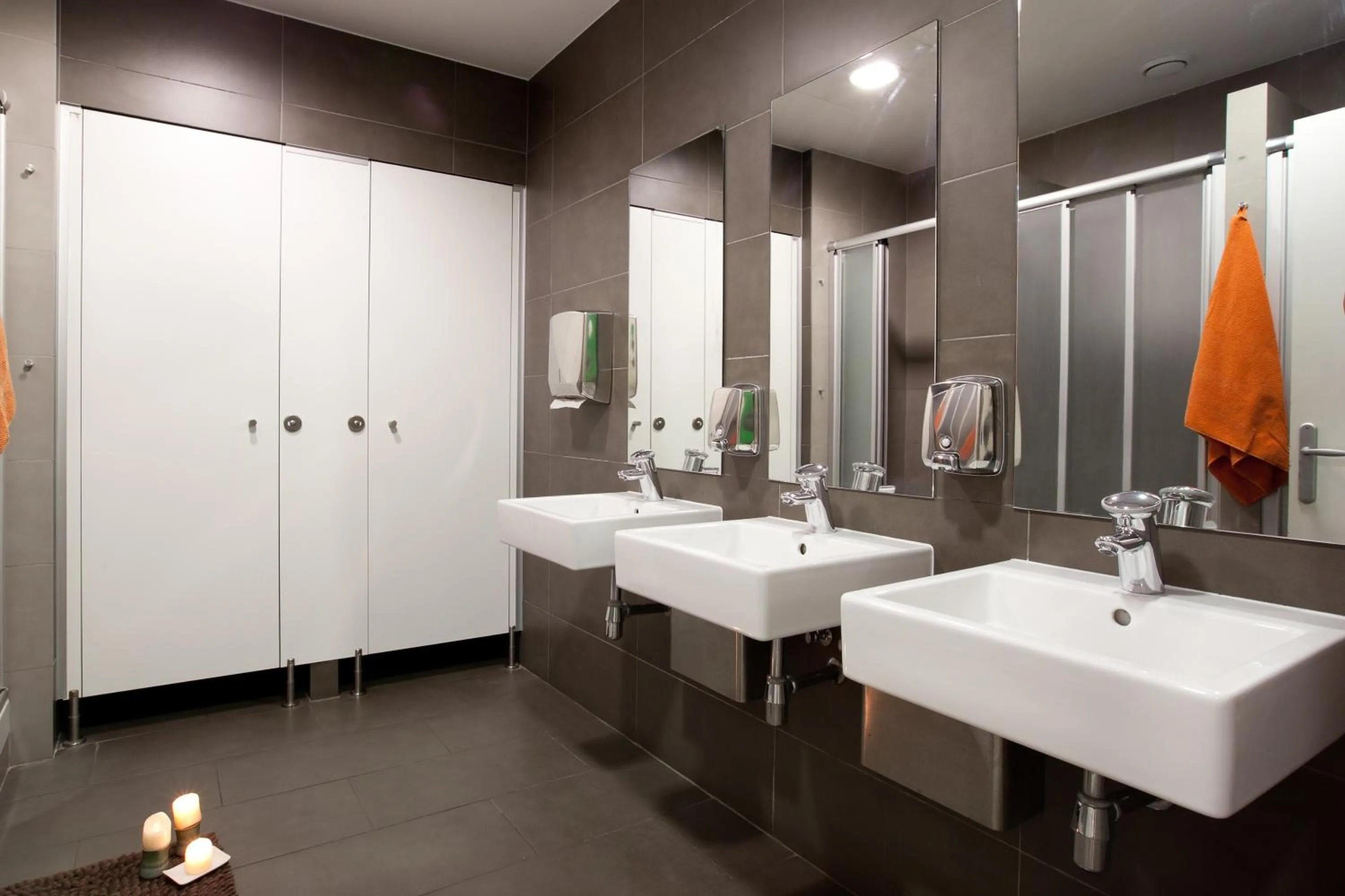 Shower in Hip Karma Hostel