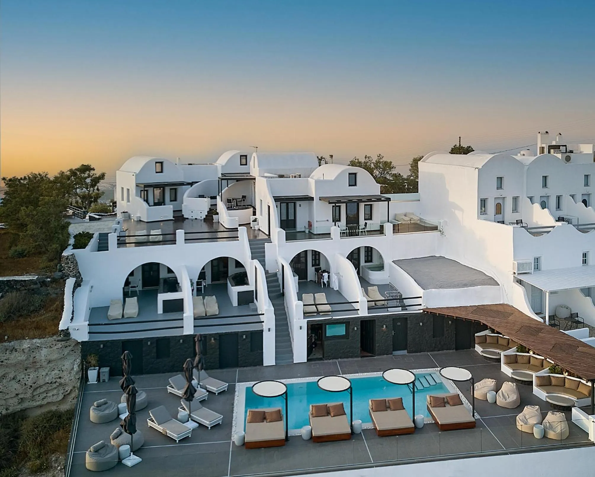 Property building in Oia Suites
