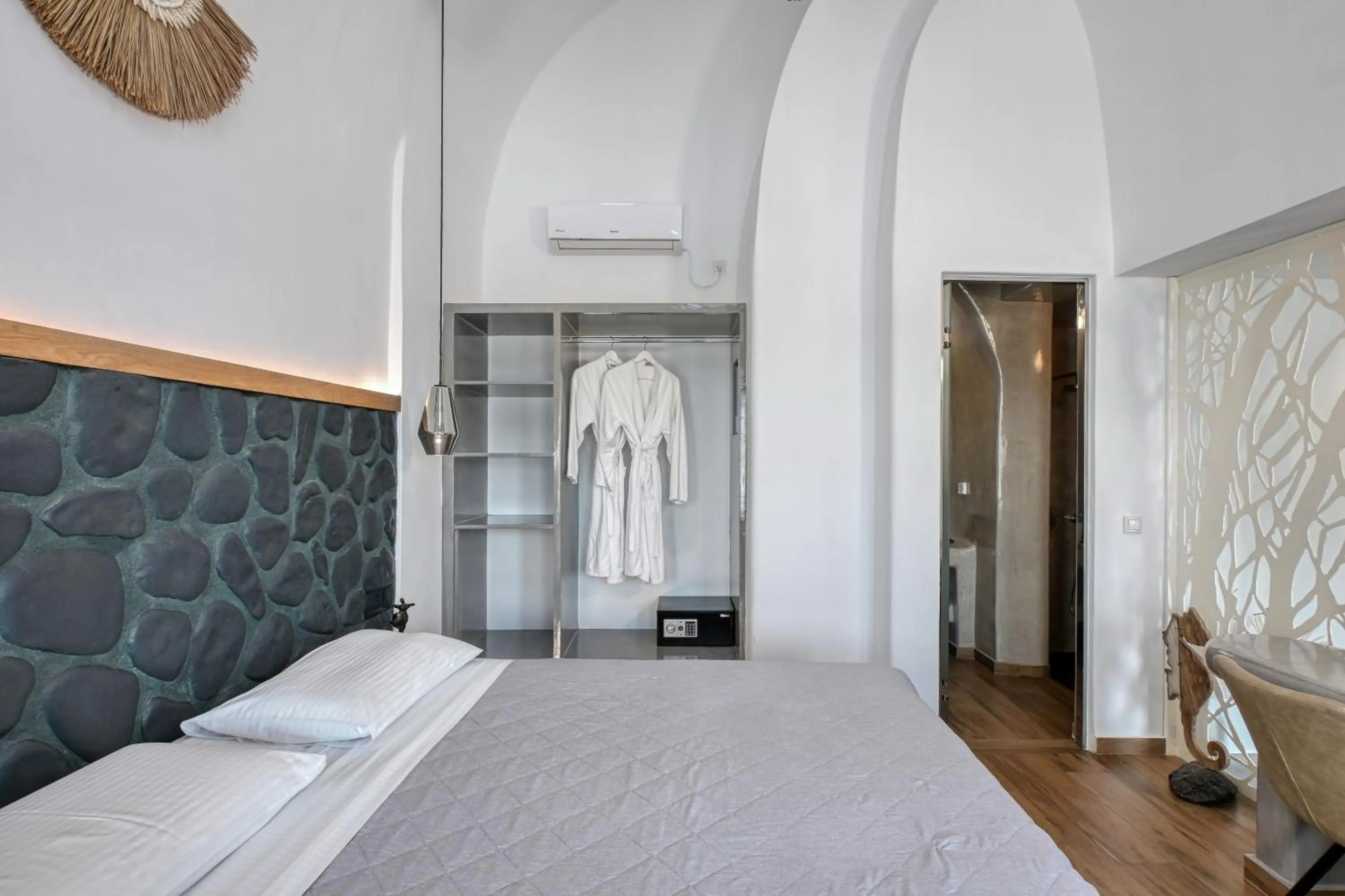 wardrobe, Bed in Oia Suites