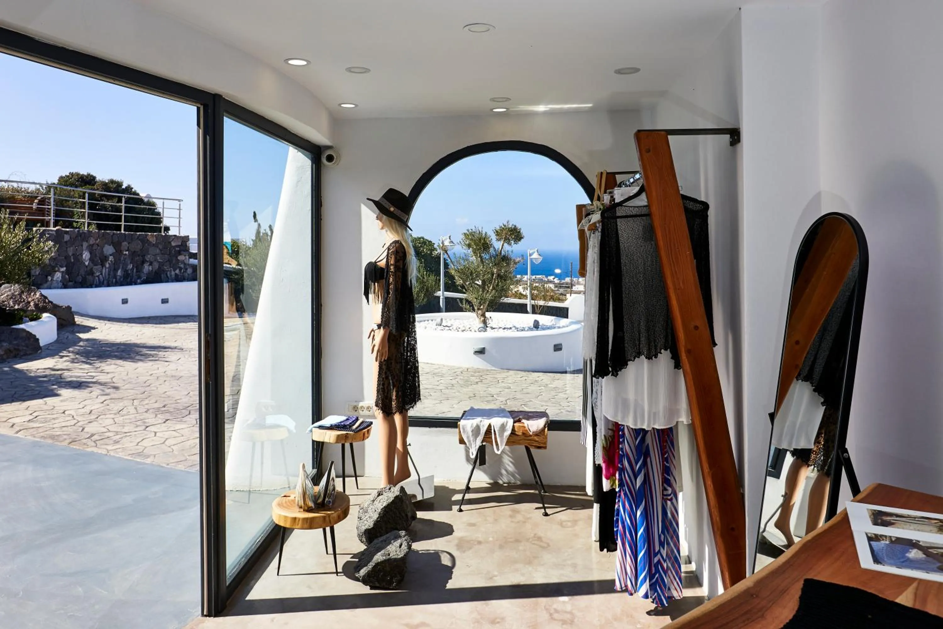 On-site shops in Oia Suites