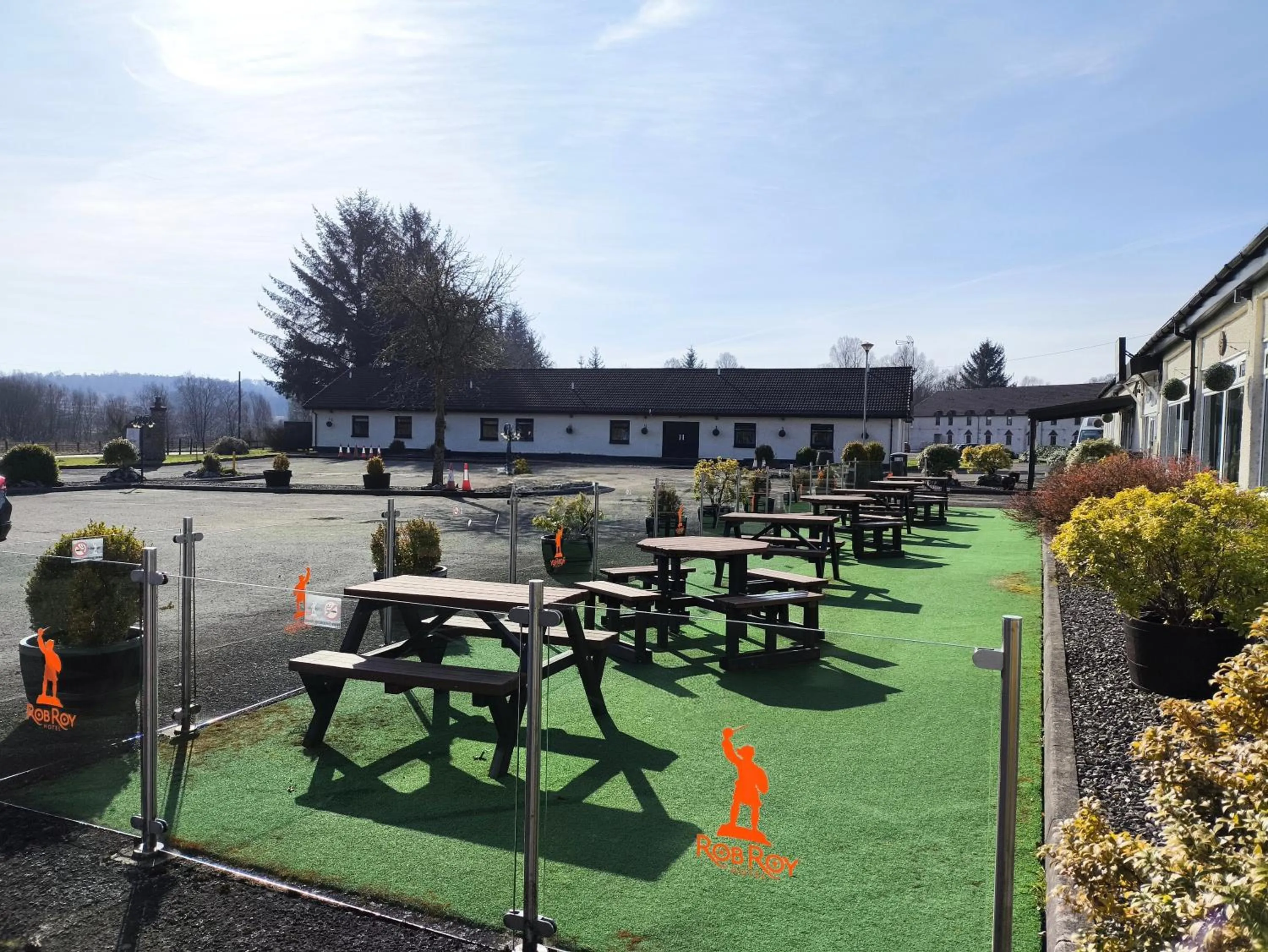 Property building in Rob Roy Hotel