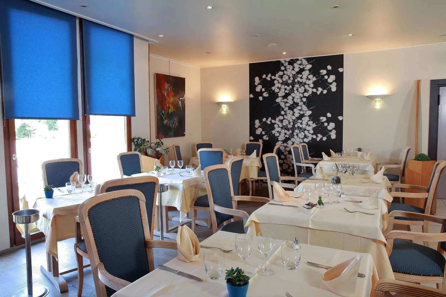 Restaurant/places to eat in Logis Le Luth