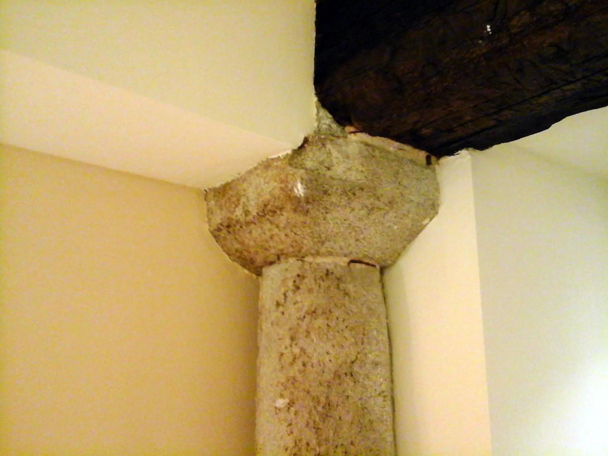 Decorative detail in Hotel La Contrada