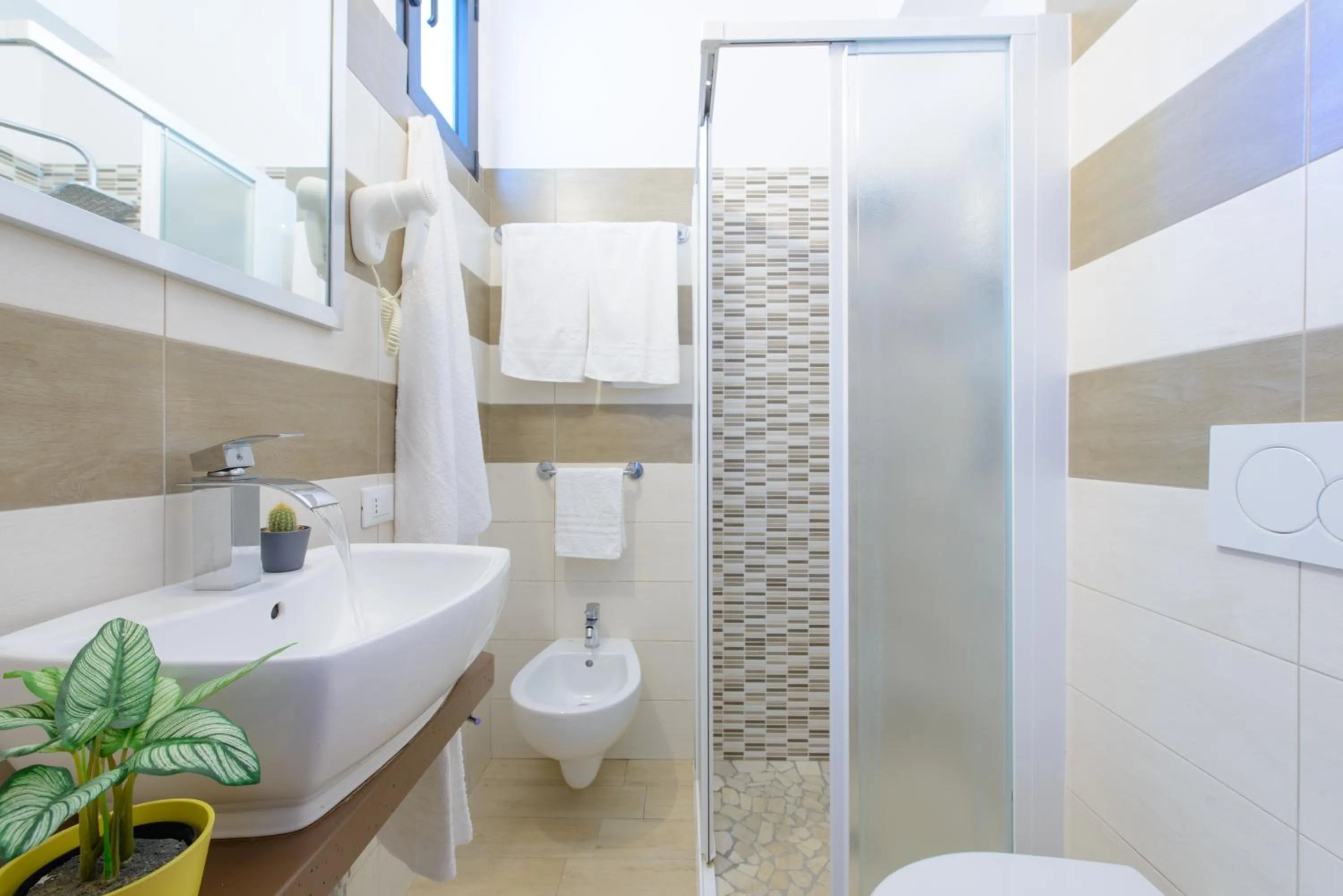 Bathroom in Hotel Nuova Medusa Rimini