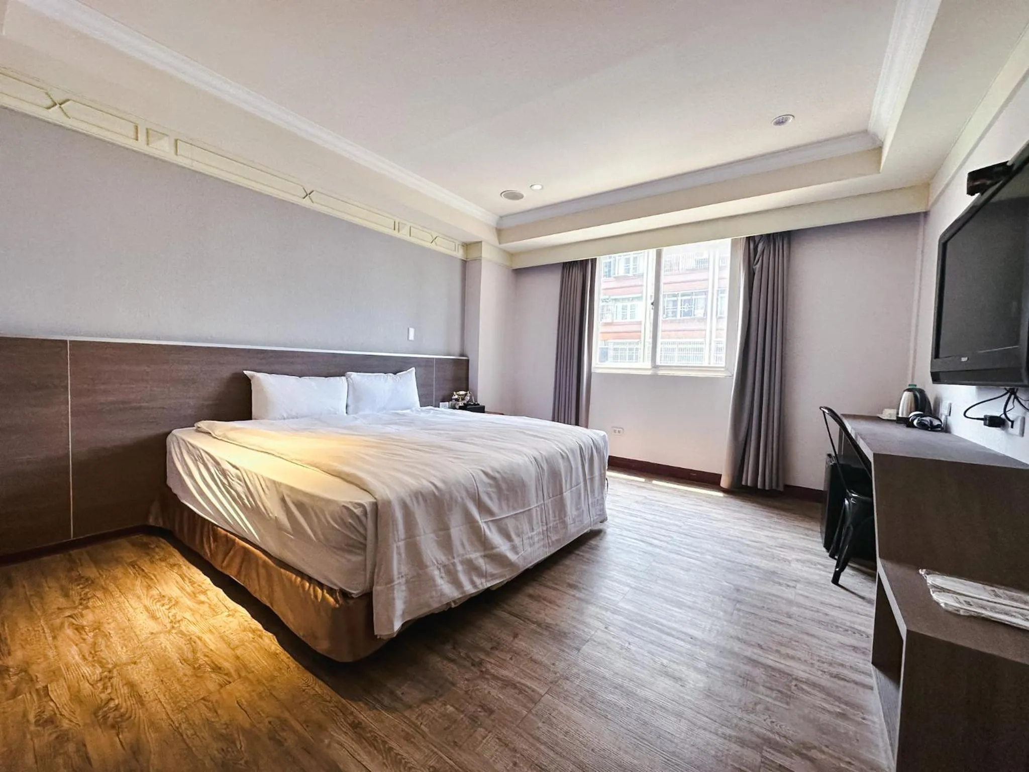 Photo of the whole room, Bed in The Rivero Hotel