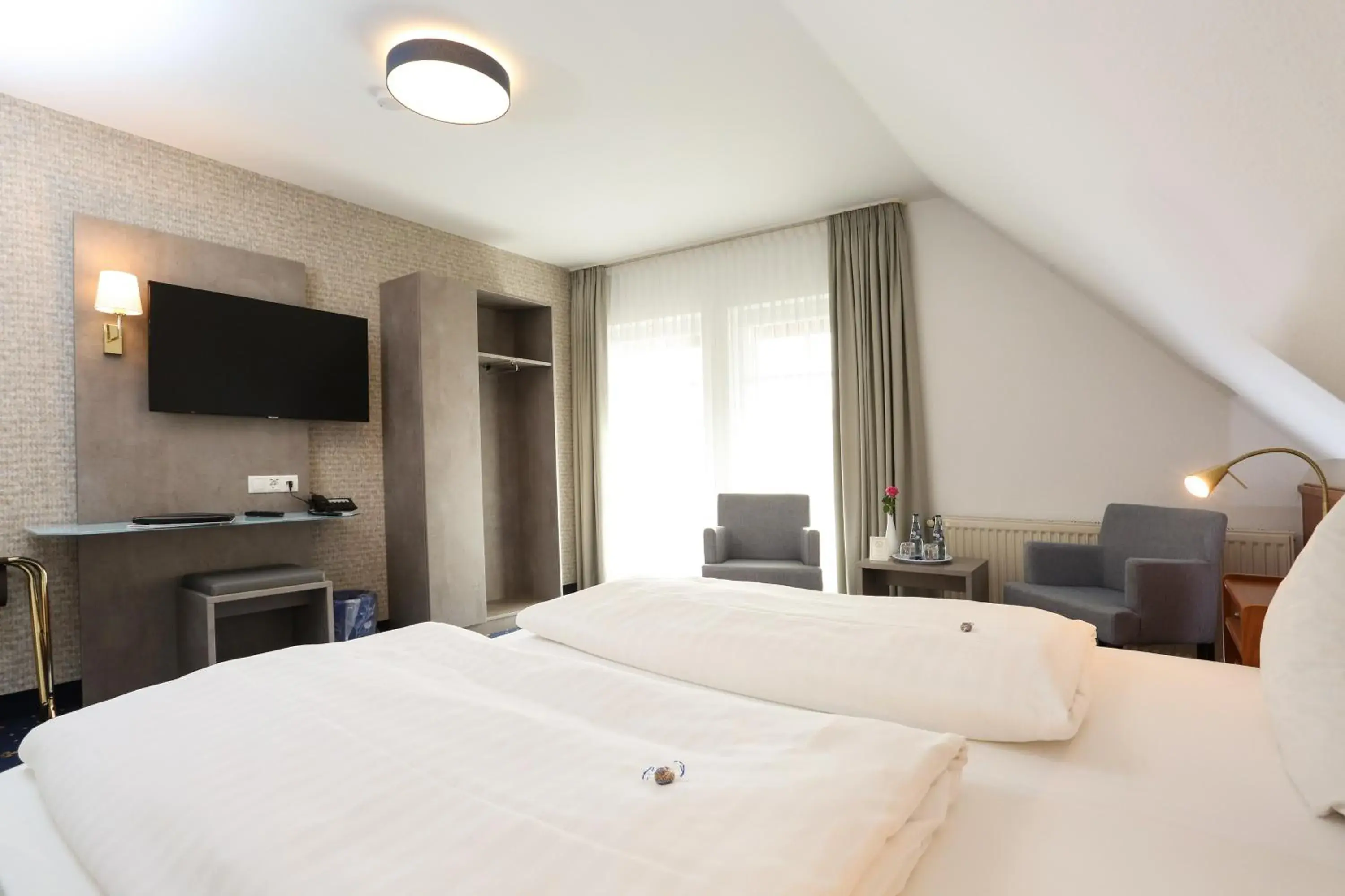 Double Room - single occupancy in Hotel Zur Linde Double Room - single occupancy in Hotel Zur Linde