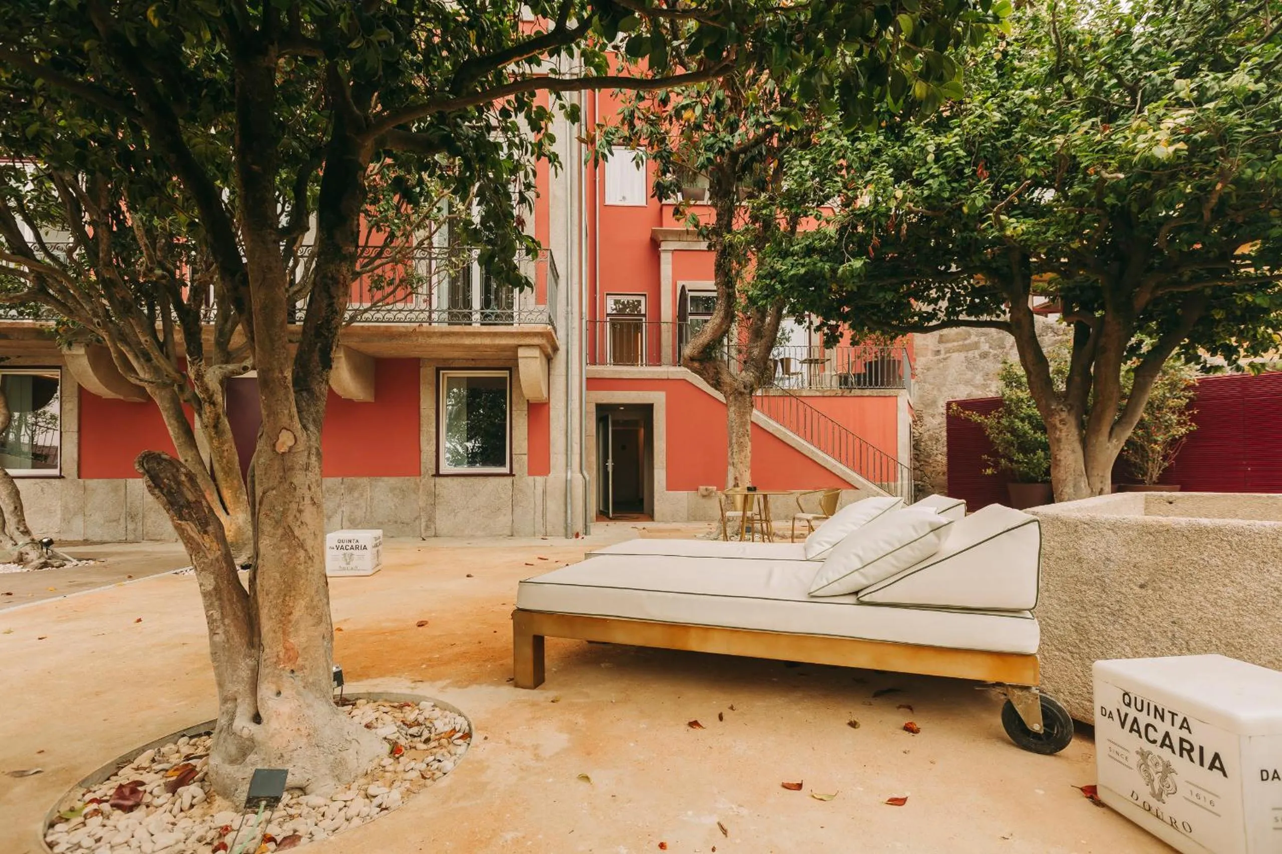 Garden in Torel Avantgarde