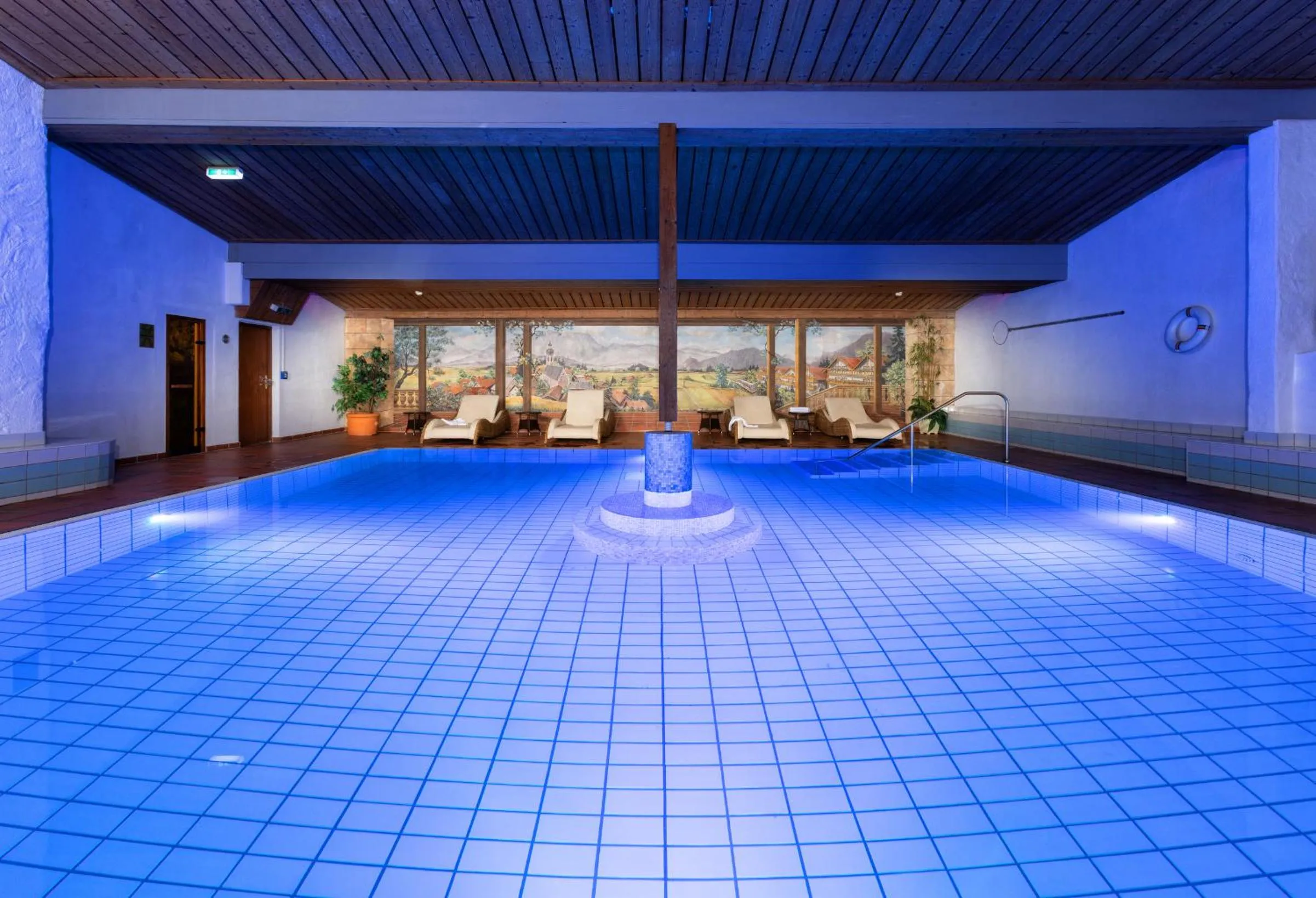 Swimming pool in Sporthotel Wilder Kaiser