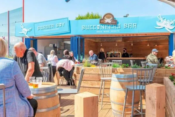 Restaurant/places to eat in Marine Holiday Park