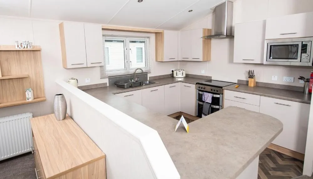 Kitchen or kitchenette in Marine Holiday Park