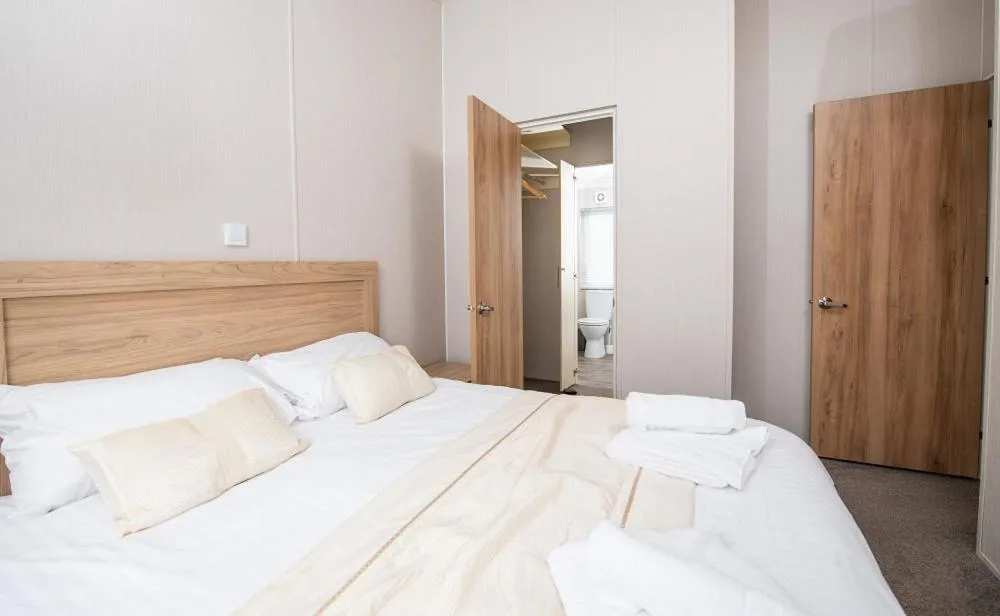 Bedroom, Bed in Marine Holiday Park