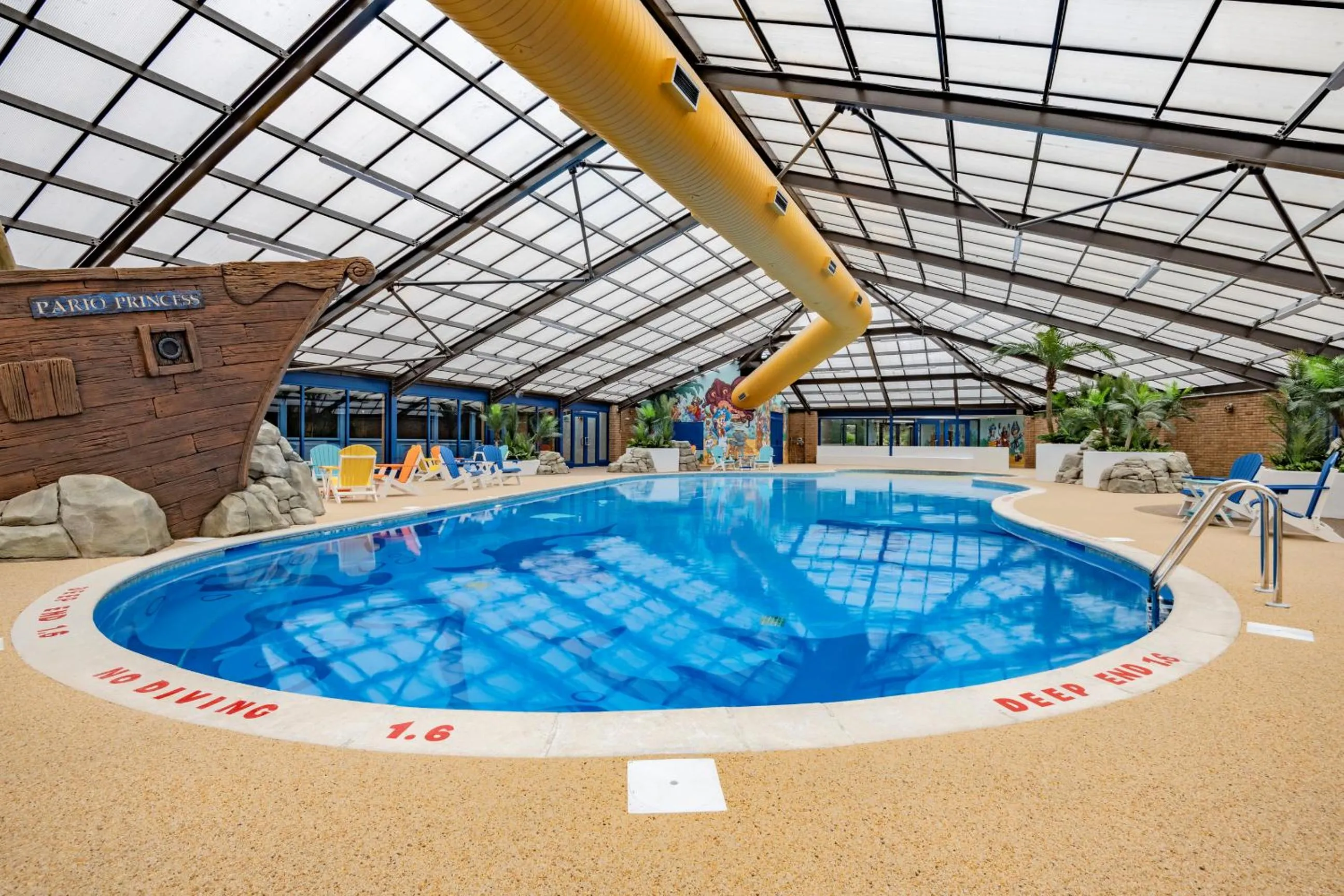 Swimming pool in Marine Holiday Park