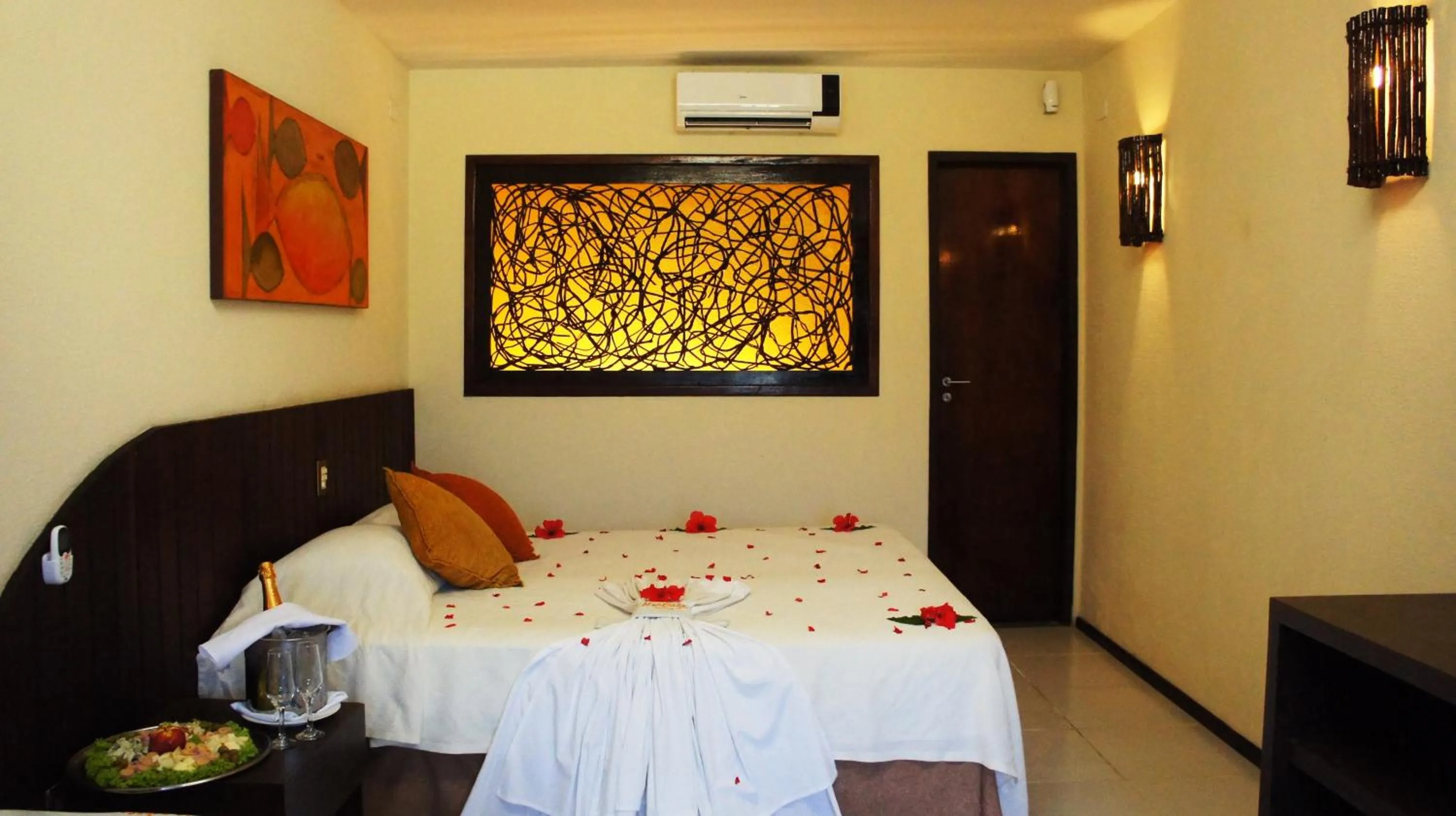 Decorative detail, Bed in Hotel Aconchego Porto de Galinhas