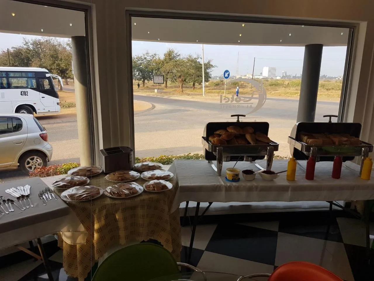 Restaurant/places to eat in Hotel Al-Khalil Matola