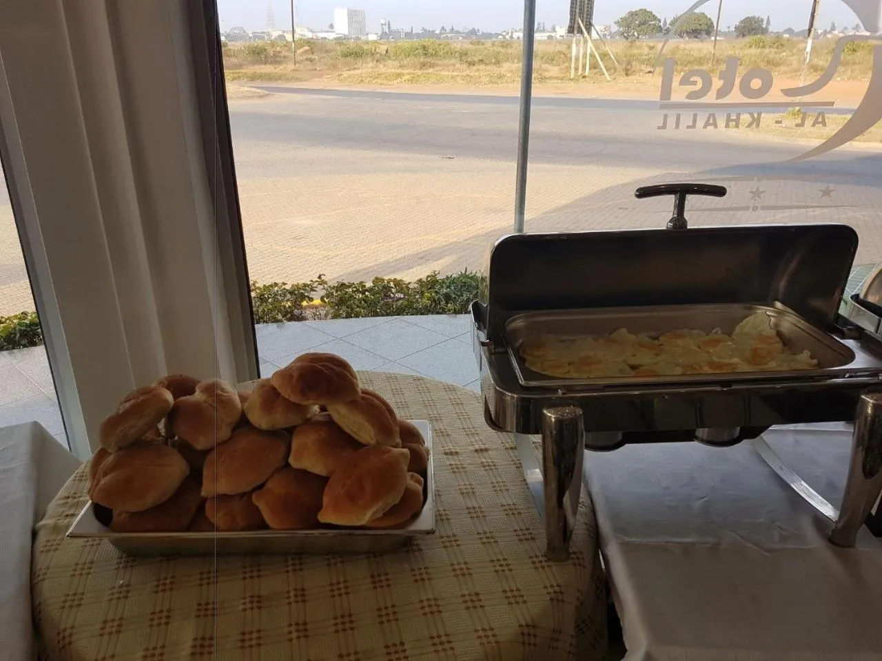 Restaurant/places to eat in Hotel Al-Khalil Matola