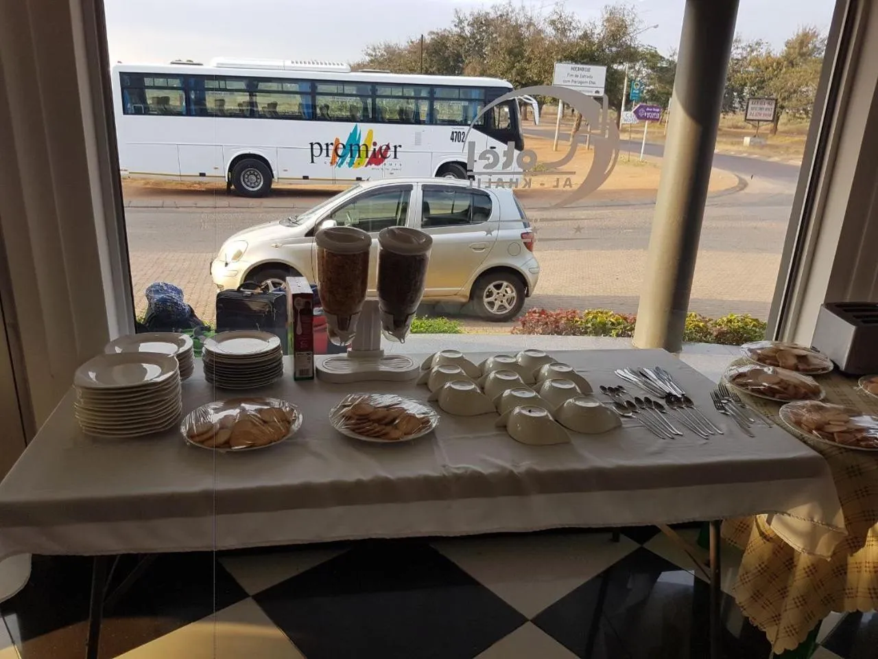 Restaurant/places to eat in Hotel Al-Khalil Matola