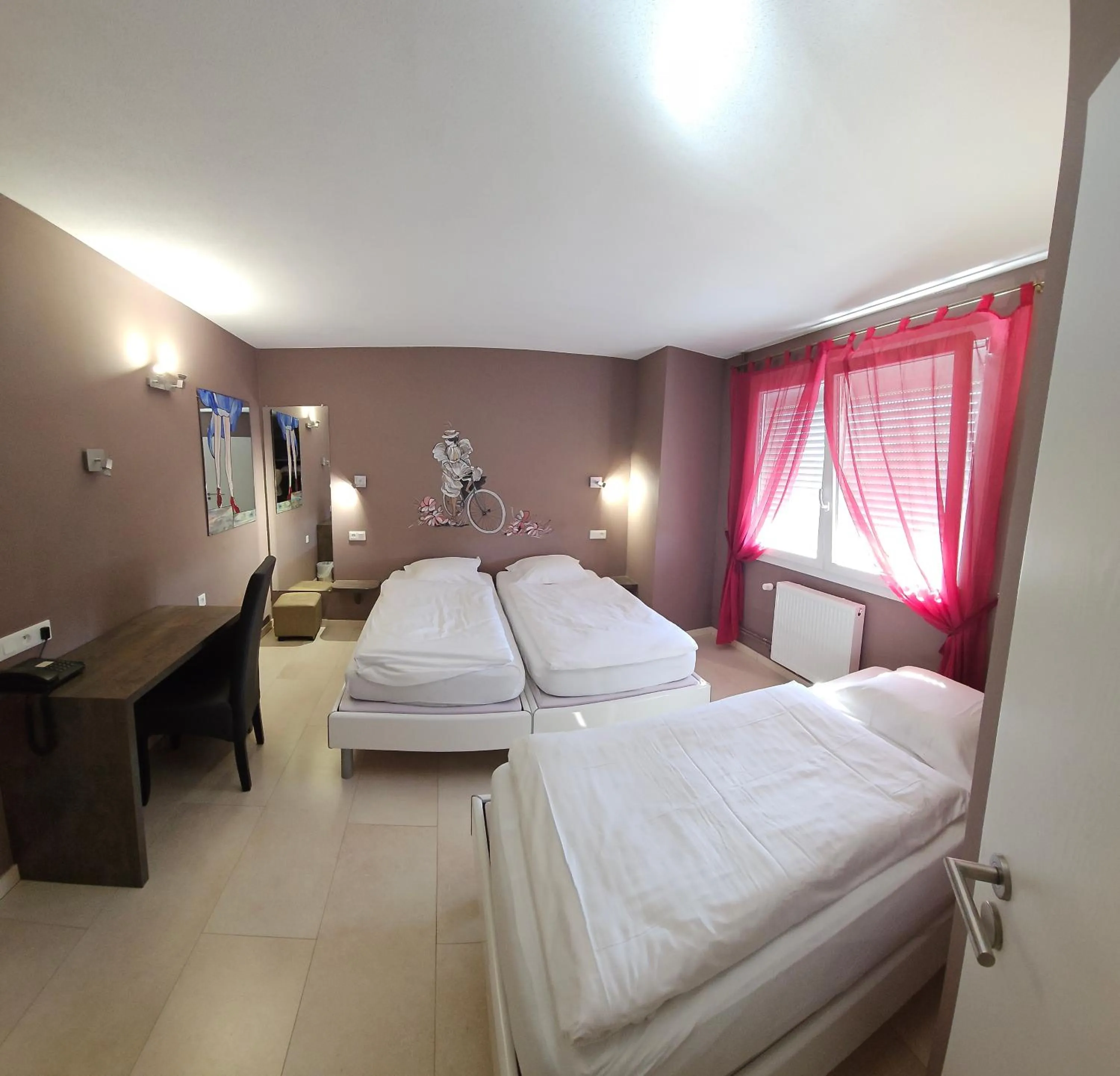 Bedroom, Bed in Hotel Restaurant Champ Alsace