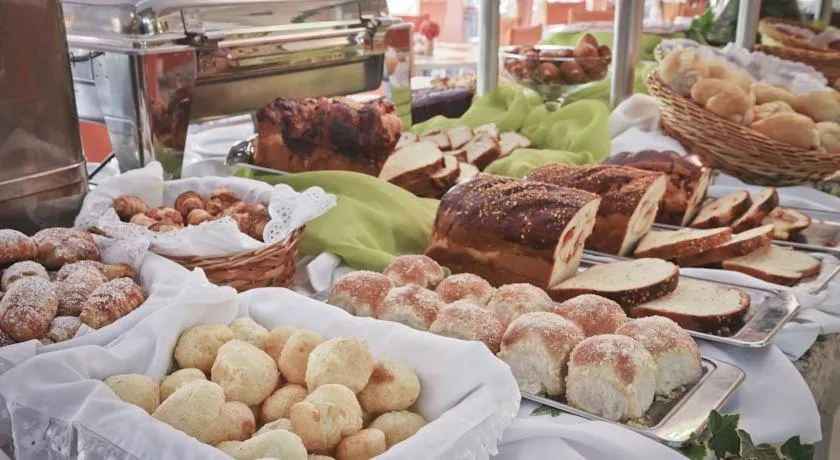 Food and drinks in Sky Ville Hotel Canela