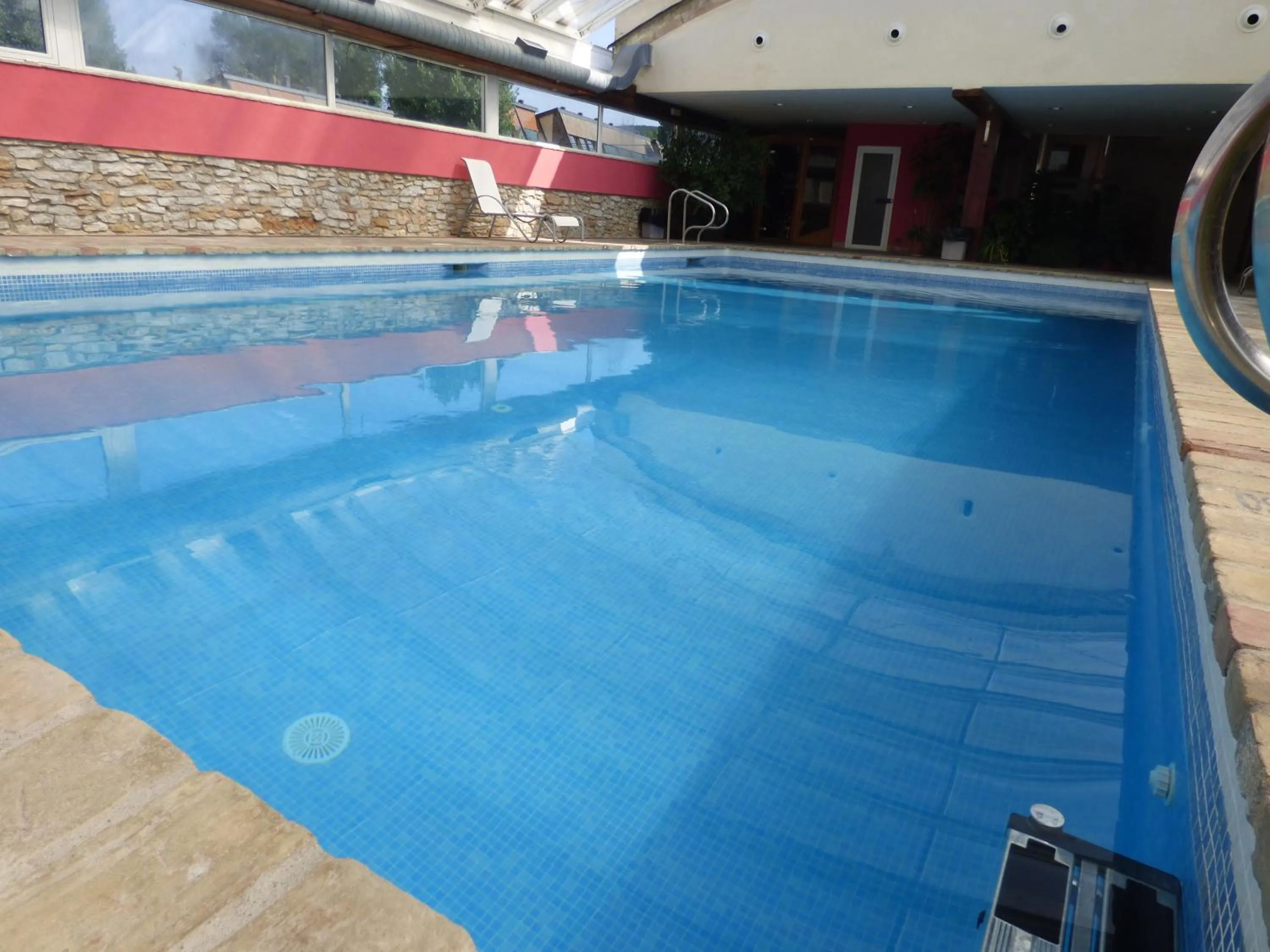 Swimming pool in Hotel La Vega