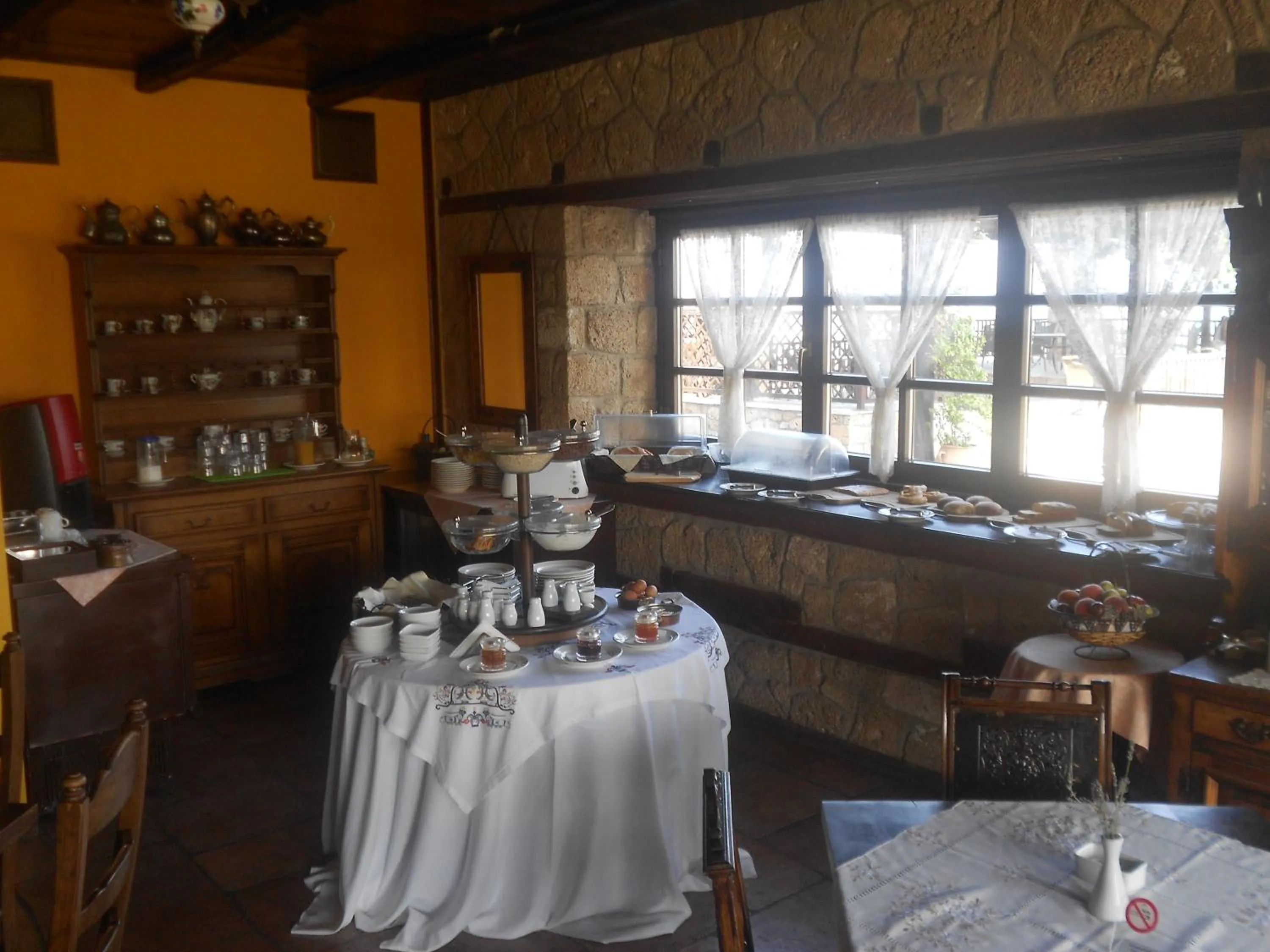 Buffet breakfast in Estate Kalaitzis