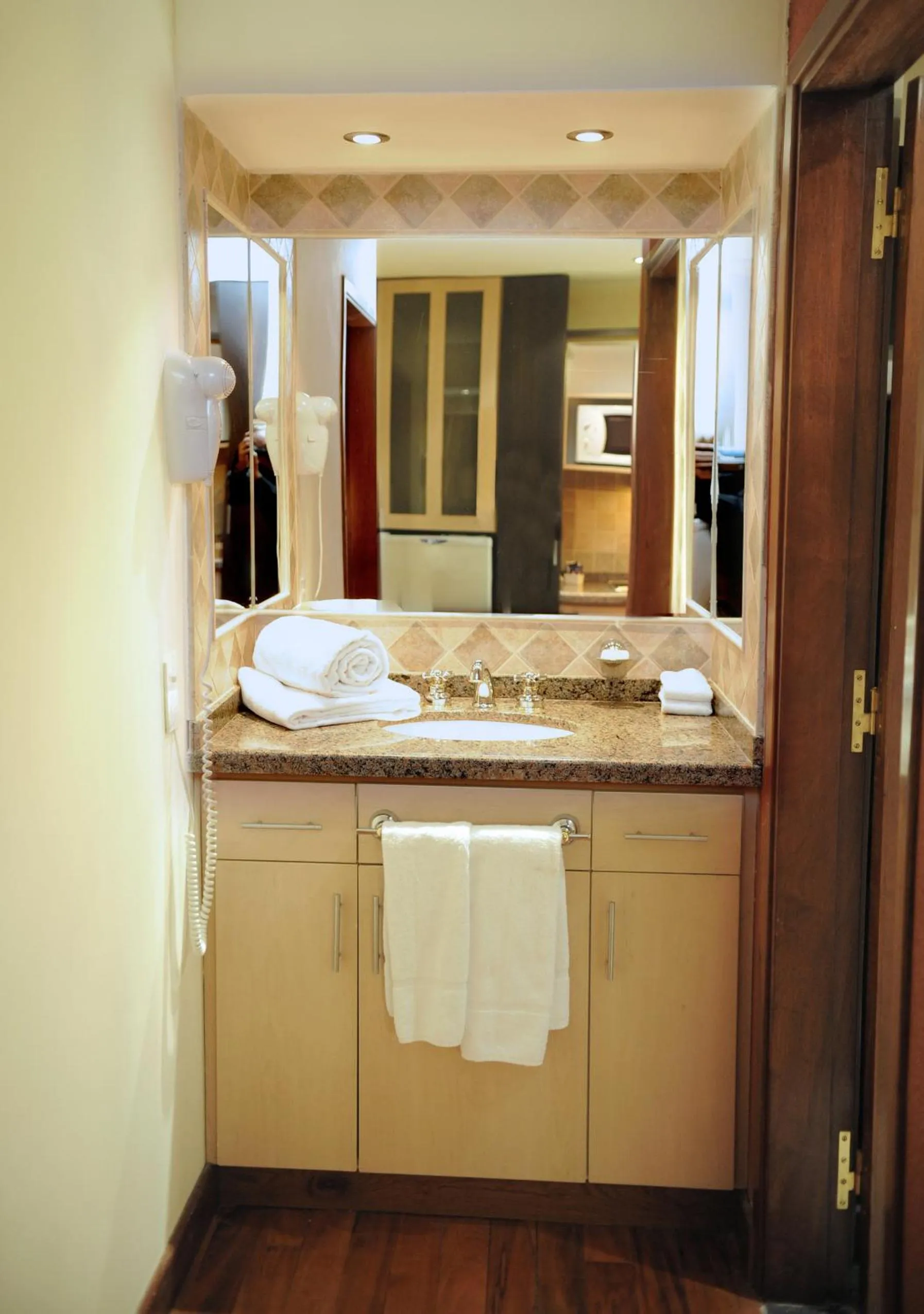 Bathroom in Hotel Ankara Suites