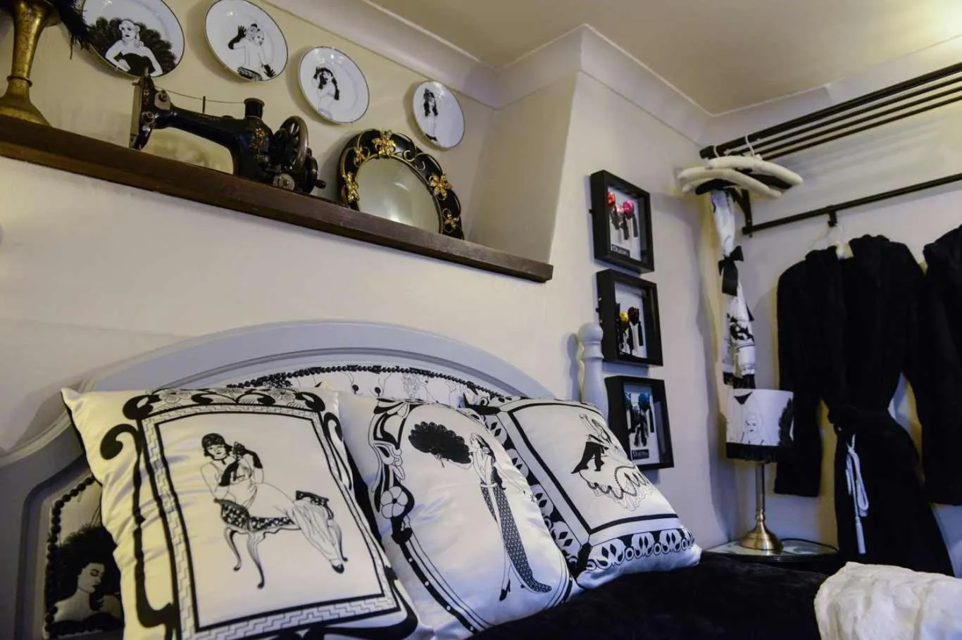 Bedroom, Bed in Hotel Pelirocco