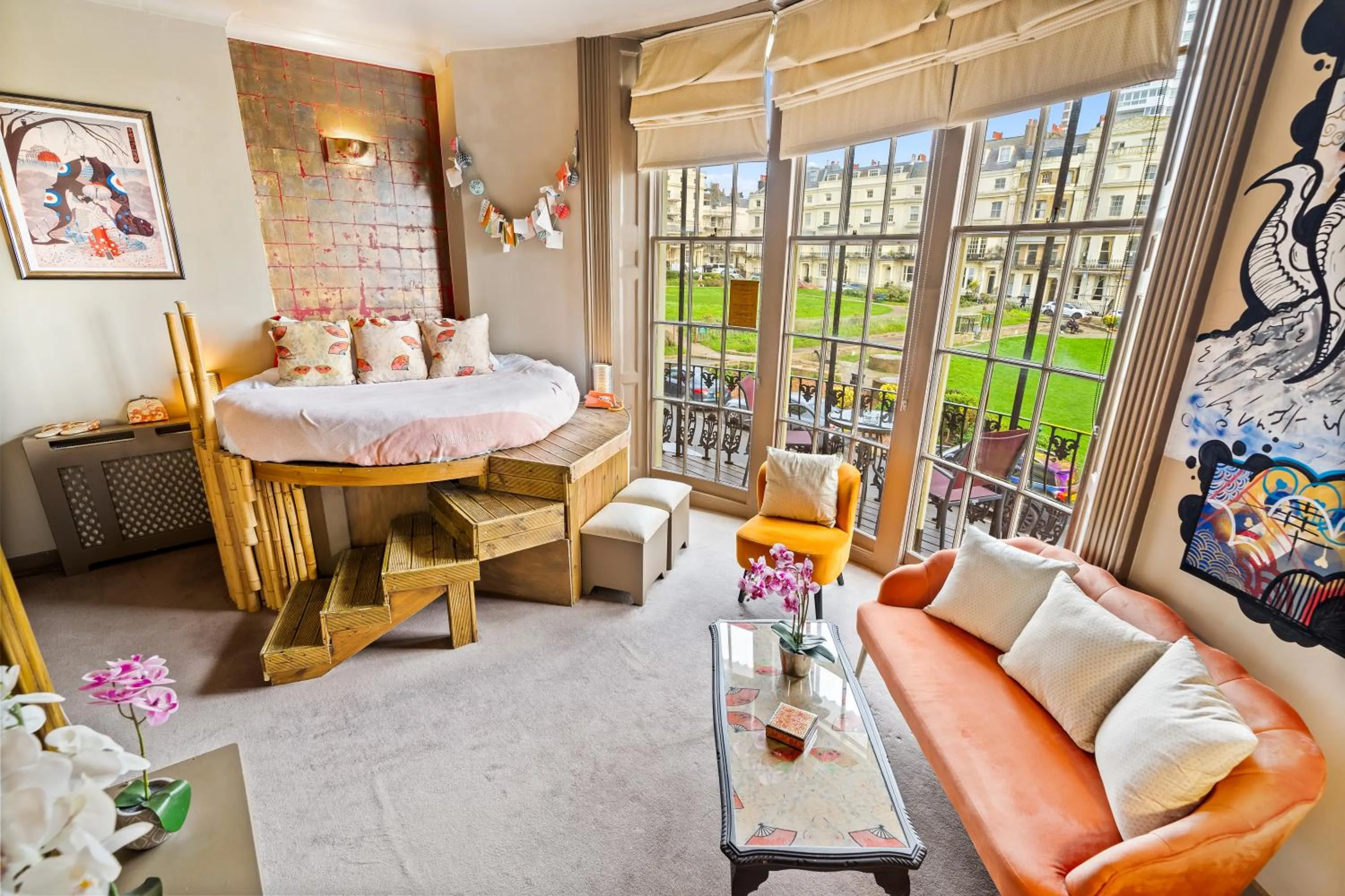 Bed in Hotel Pelirocco