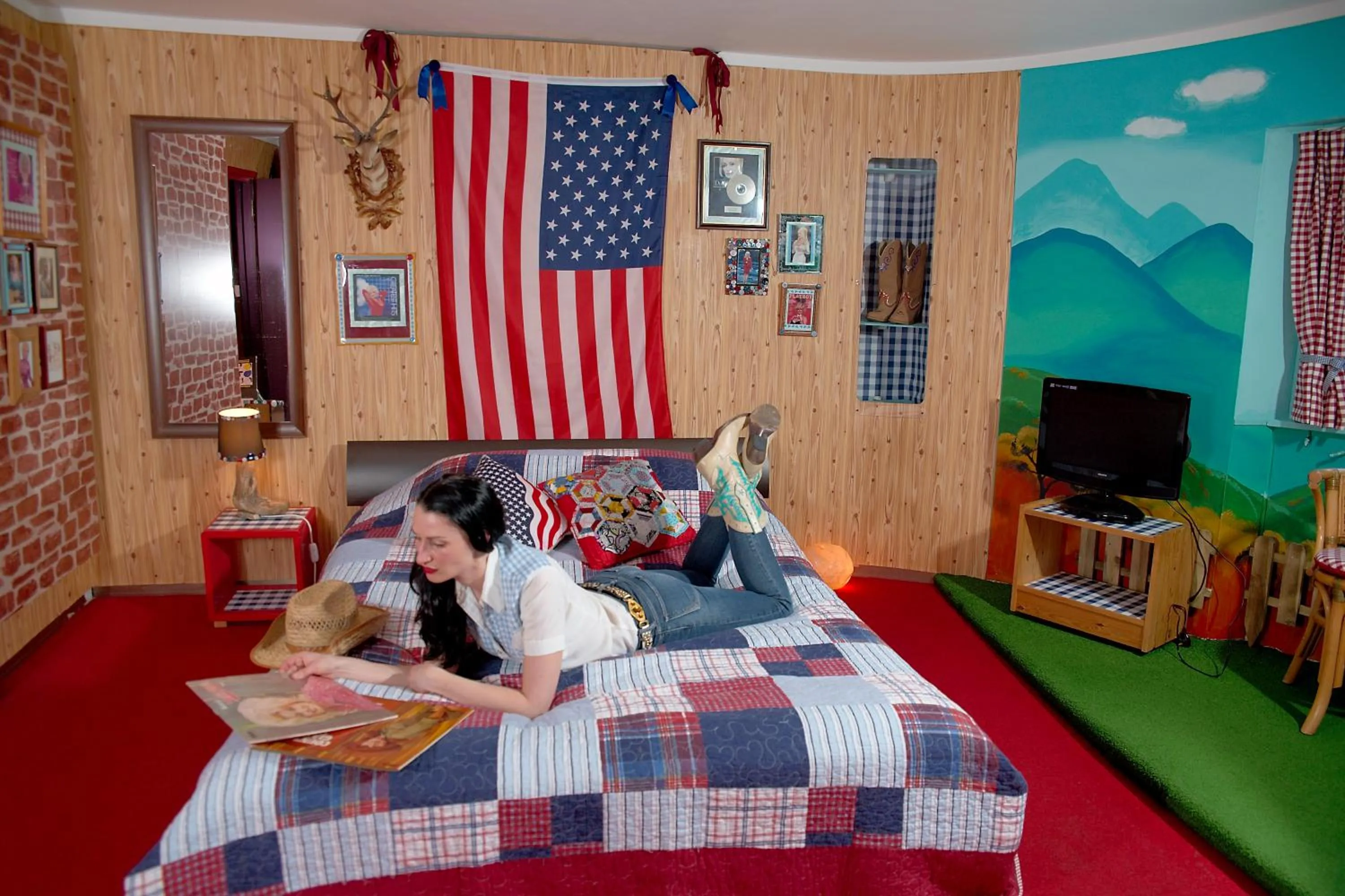 Photo of the whole room, Bed in Hotel Pelirocco