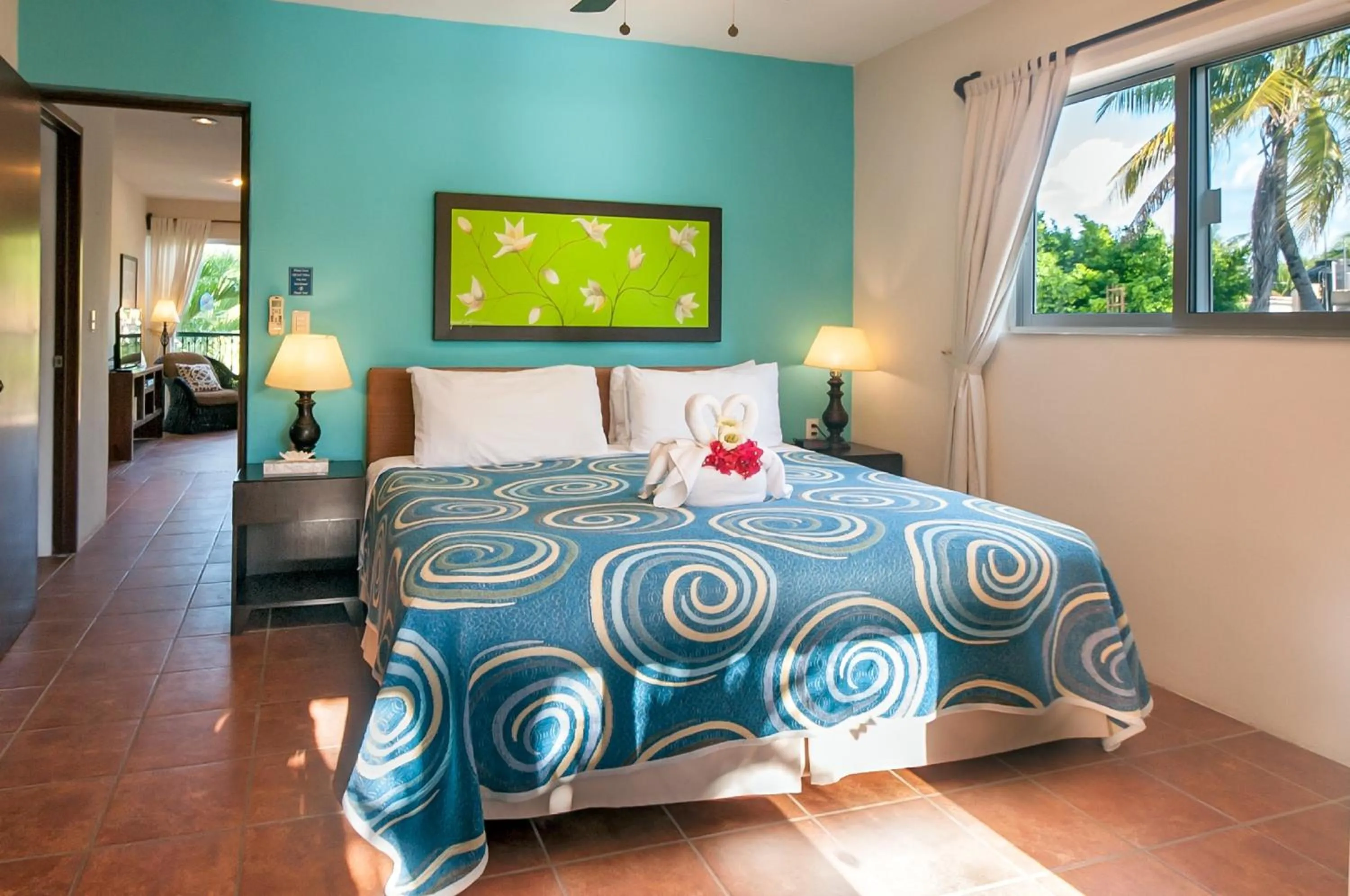 Bedroom, Bed in Abbey Del Sol - Beach-steps condos