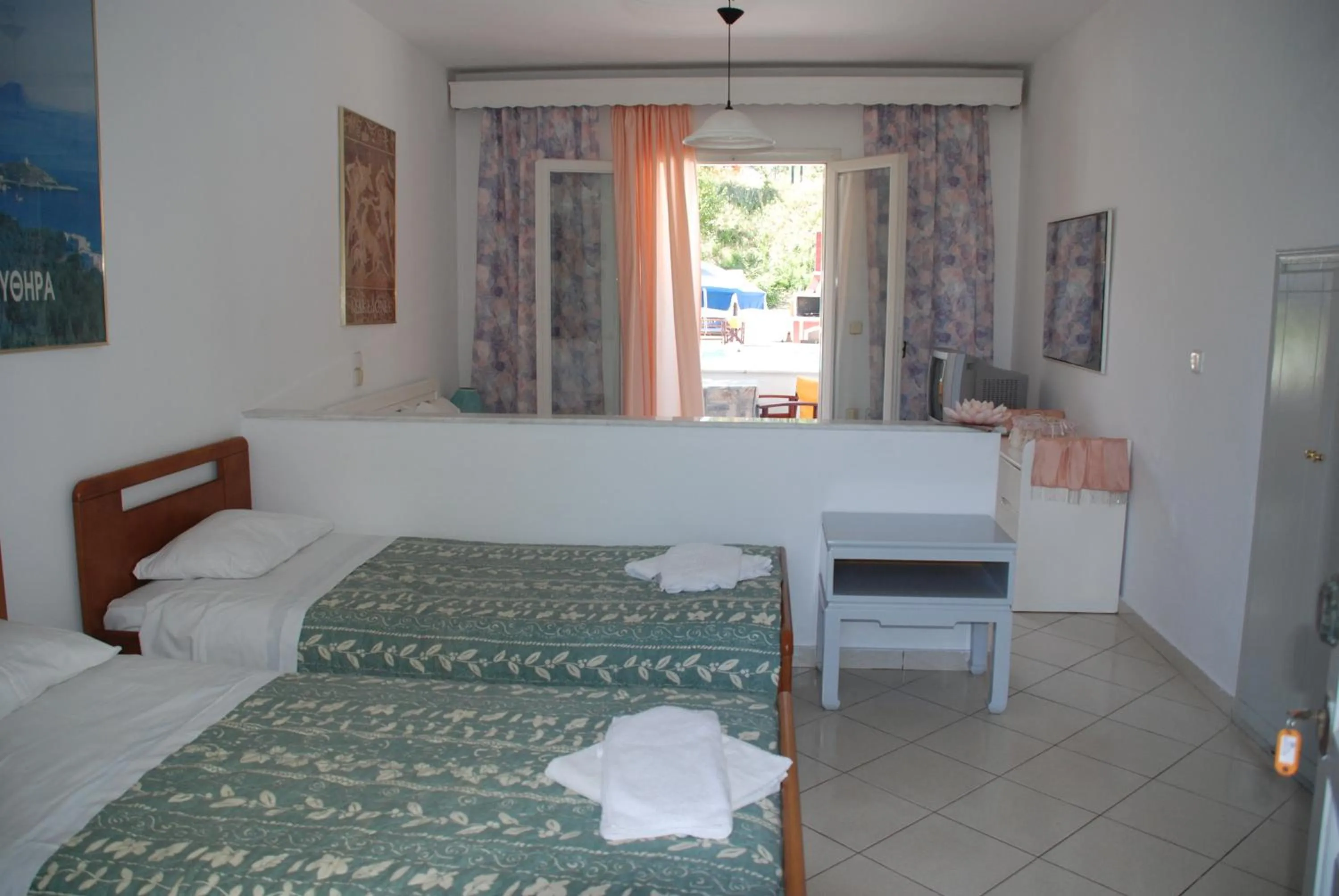 Photo of the whole room in Alessandro