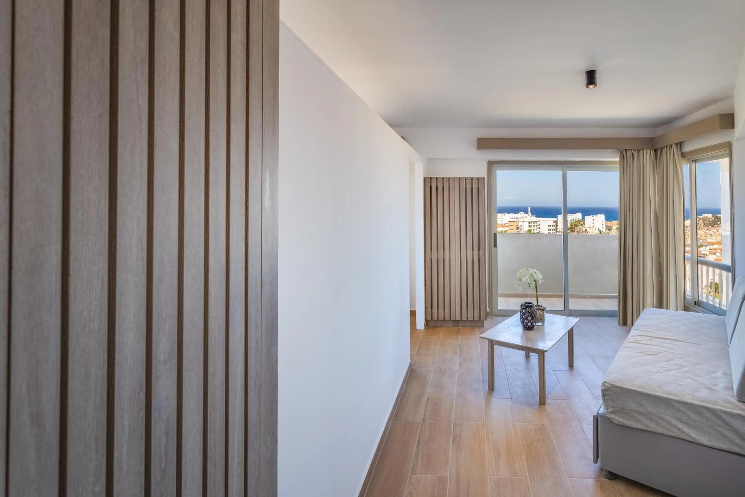 Living room, Bed in Toxotis Hotel