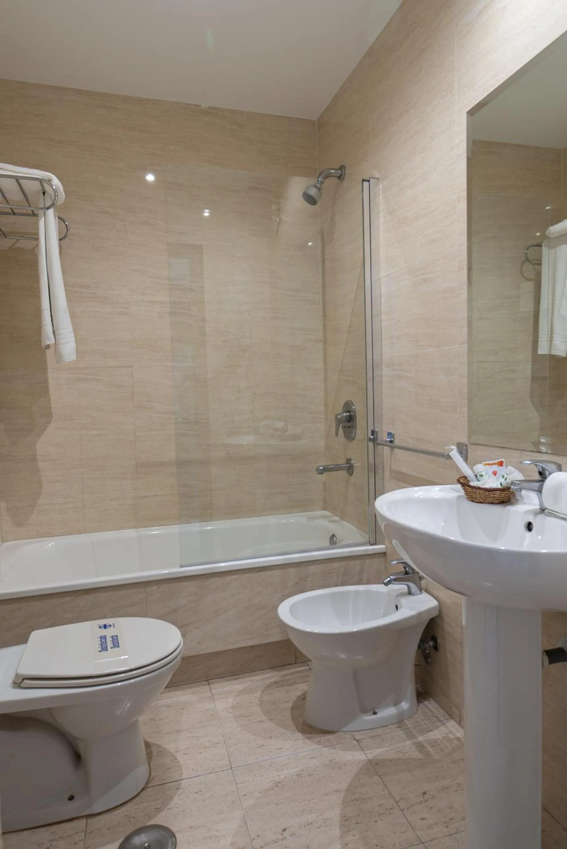 Bathroom in Hotel Piedra Paloma