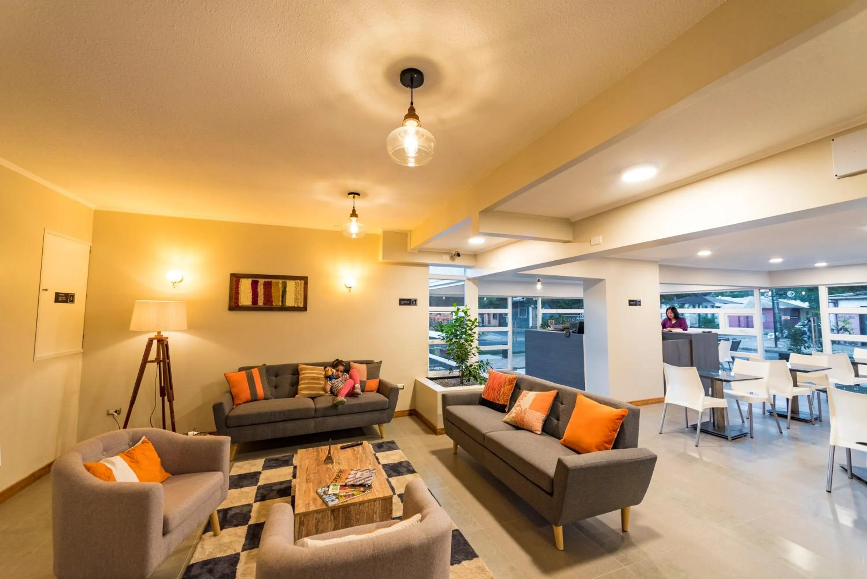 Communal lounge/ TV room in Hotel Insigne