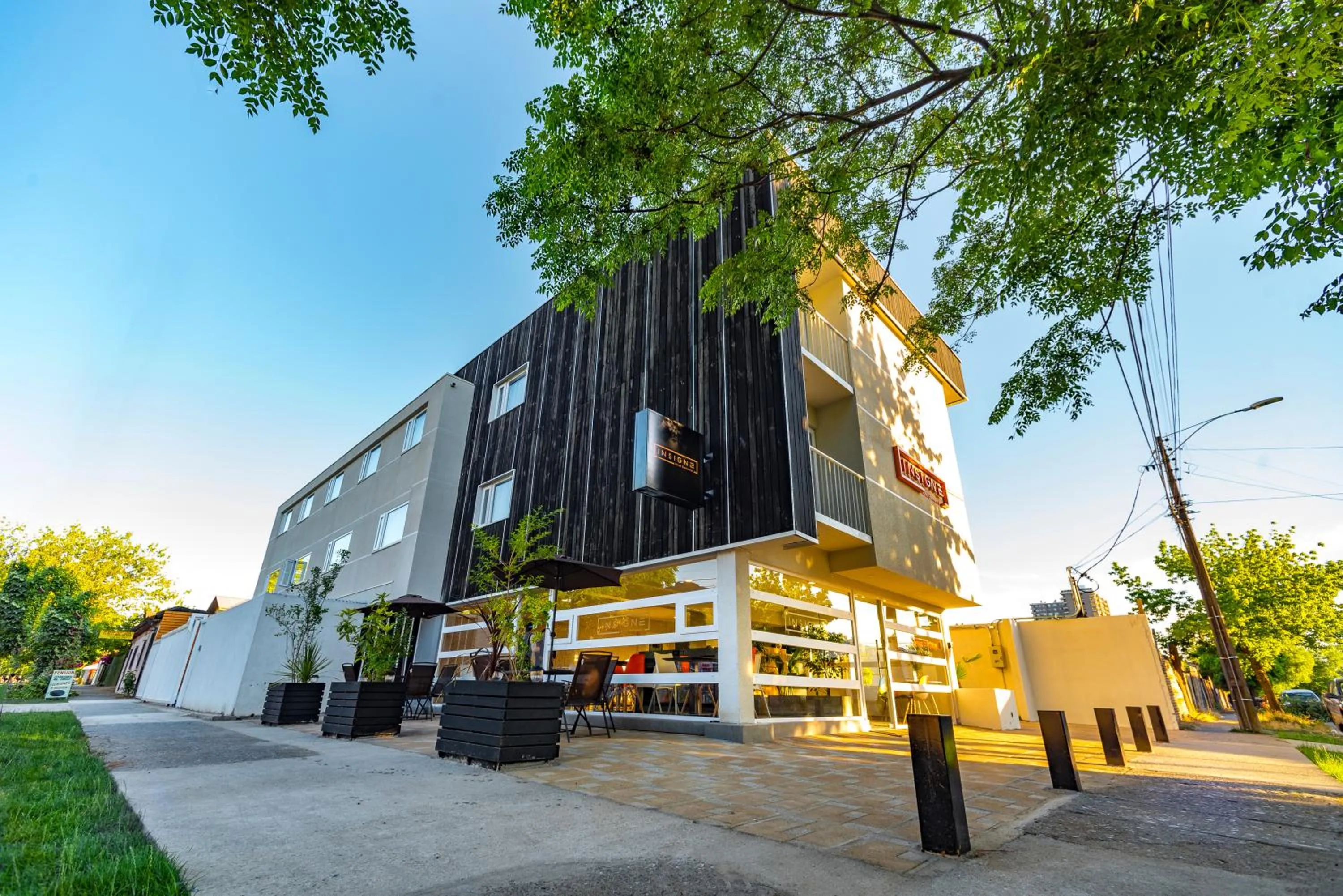 Property building in Hotel Insigne