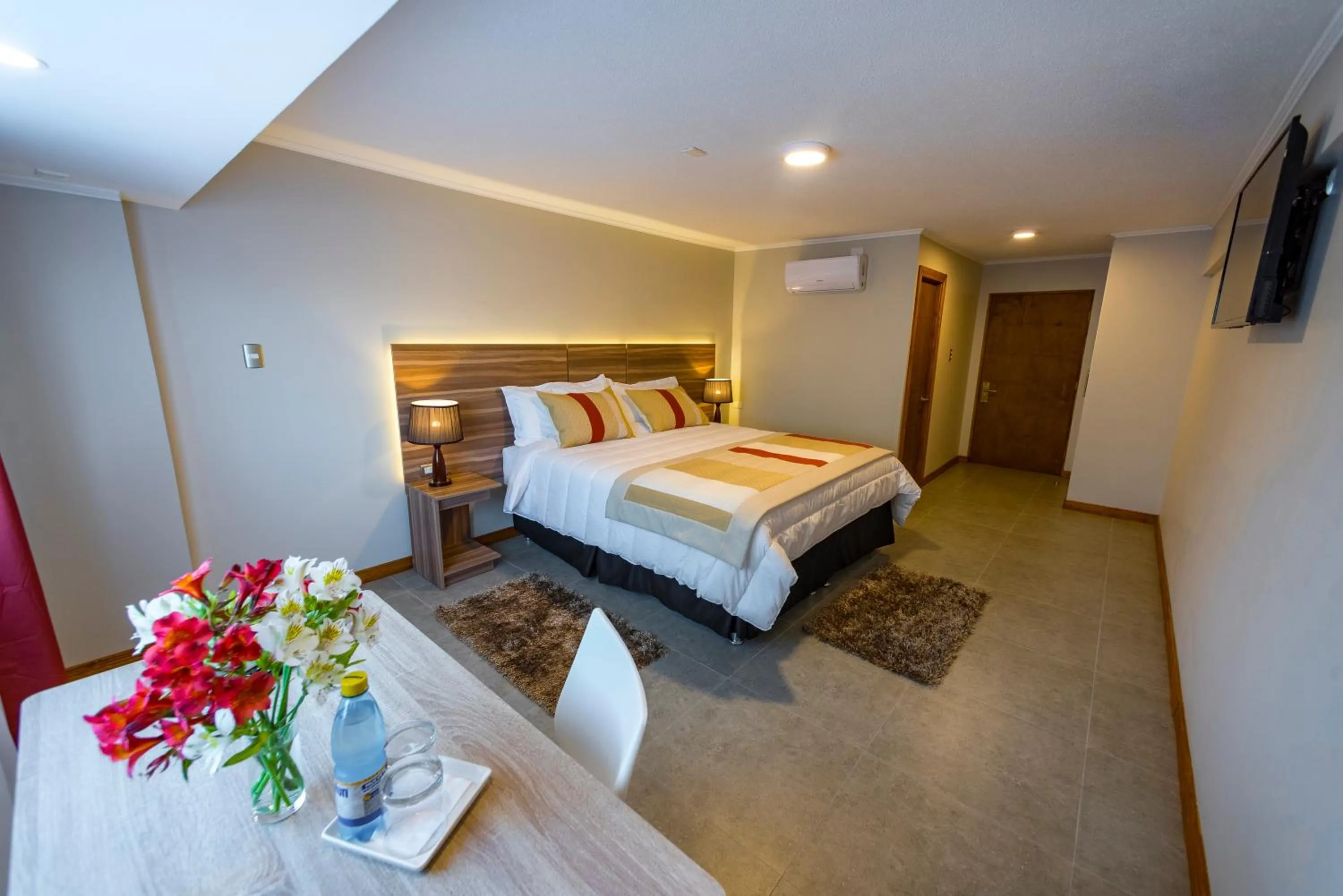 Seating area, Bed in Hotel Insigne