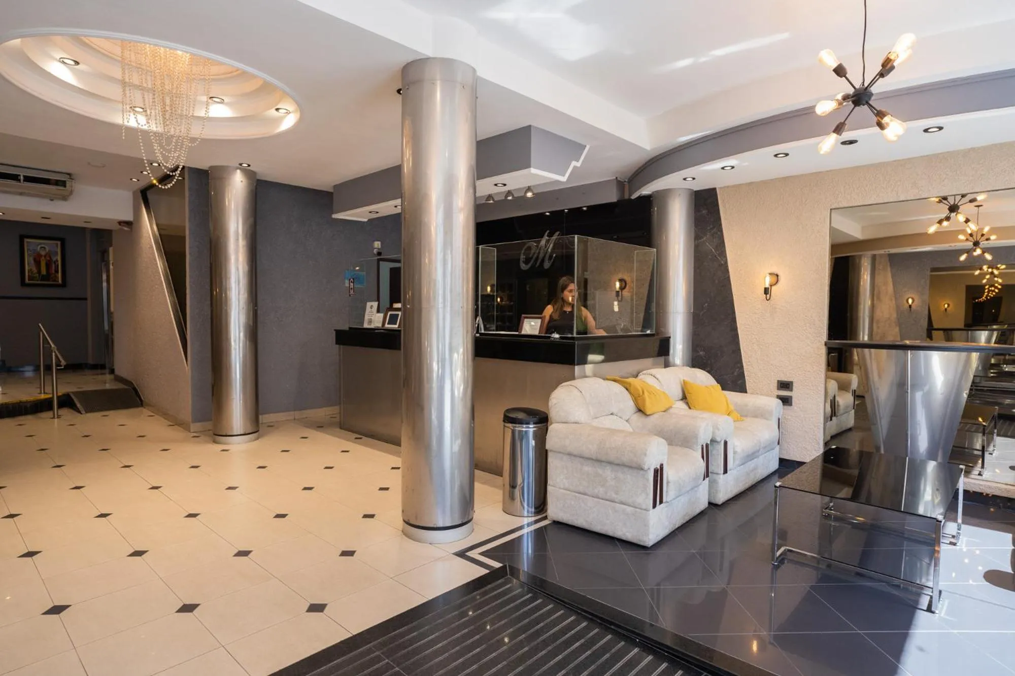 Lobby or reception in Hotel Marilian