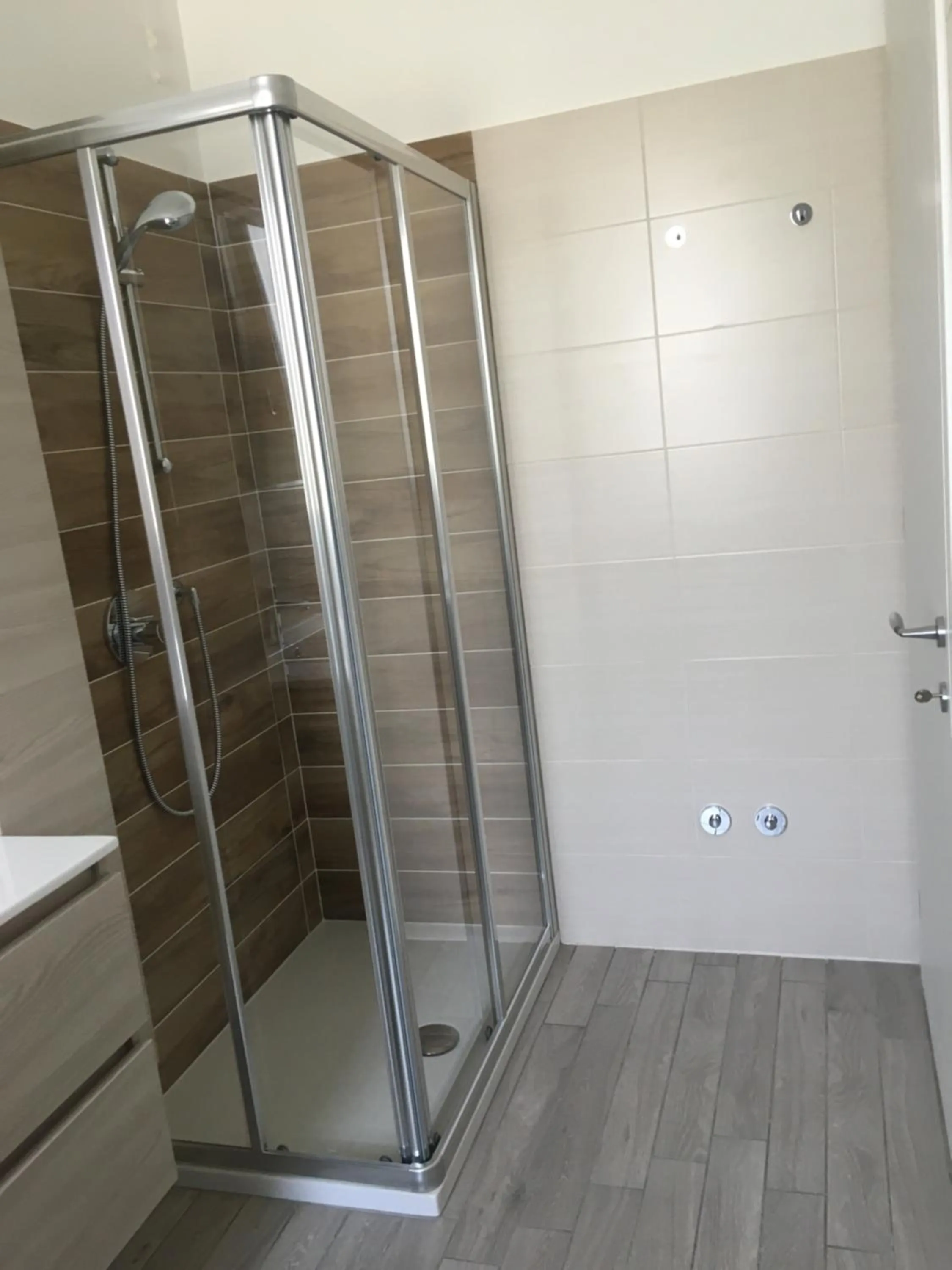 Shower in Home Hotel