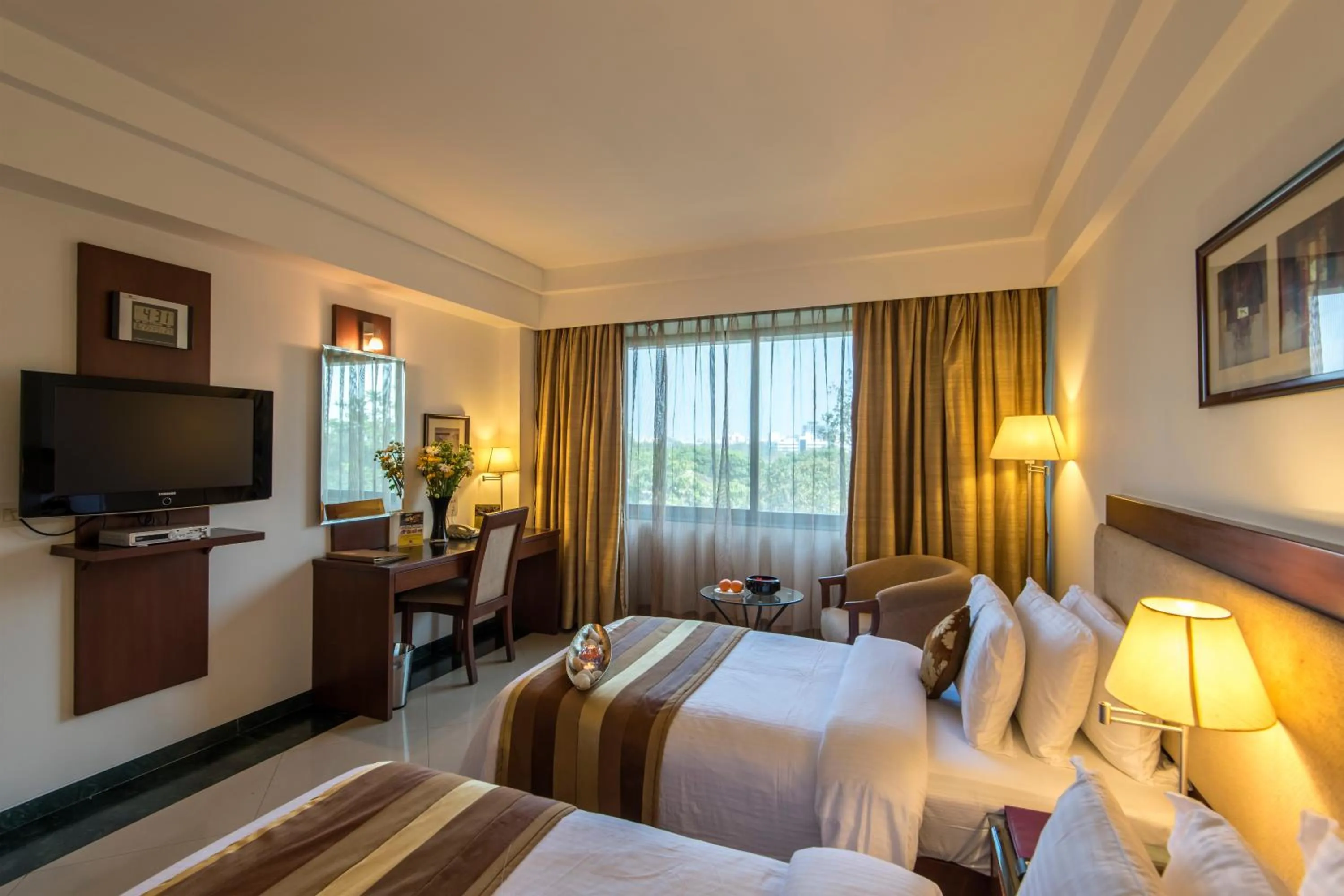 TV and multimedia, Bed in Park Ornate Hotel Viman Nagar