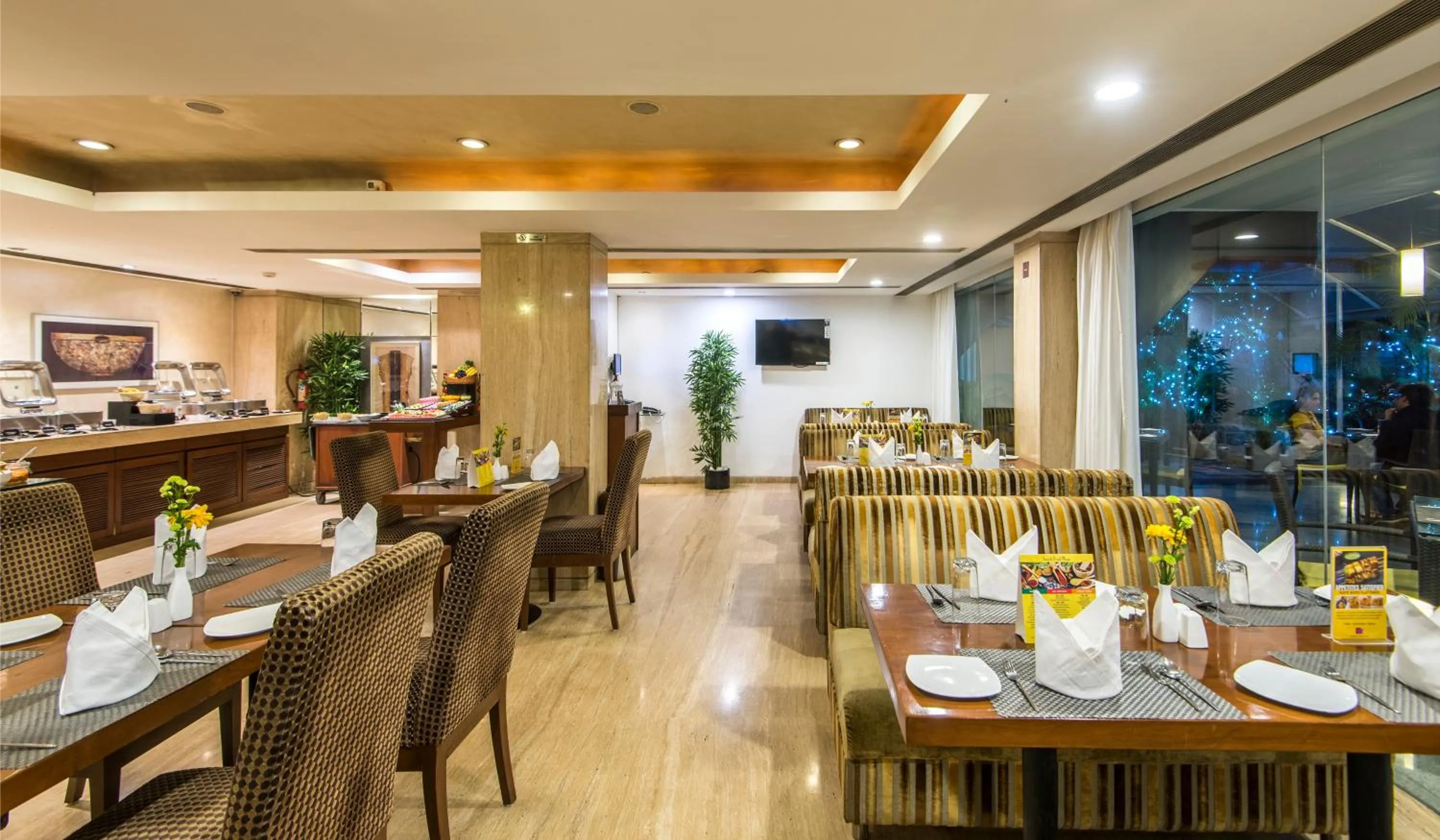 Restaurant/places to eat in Park Ornate Hotel Viman Nagar
