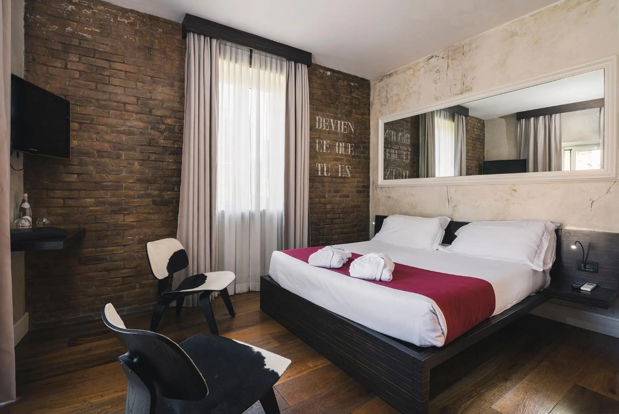 Photo of the whole room, Bed in Relais 88