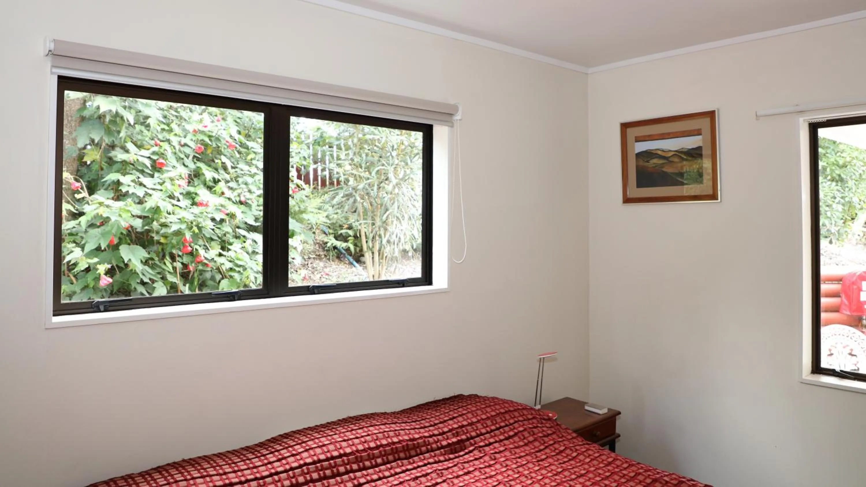 Bed in Bk's Counties Motor Lodge