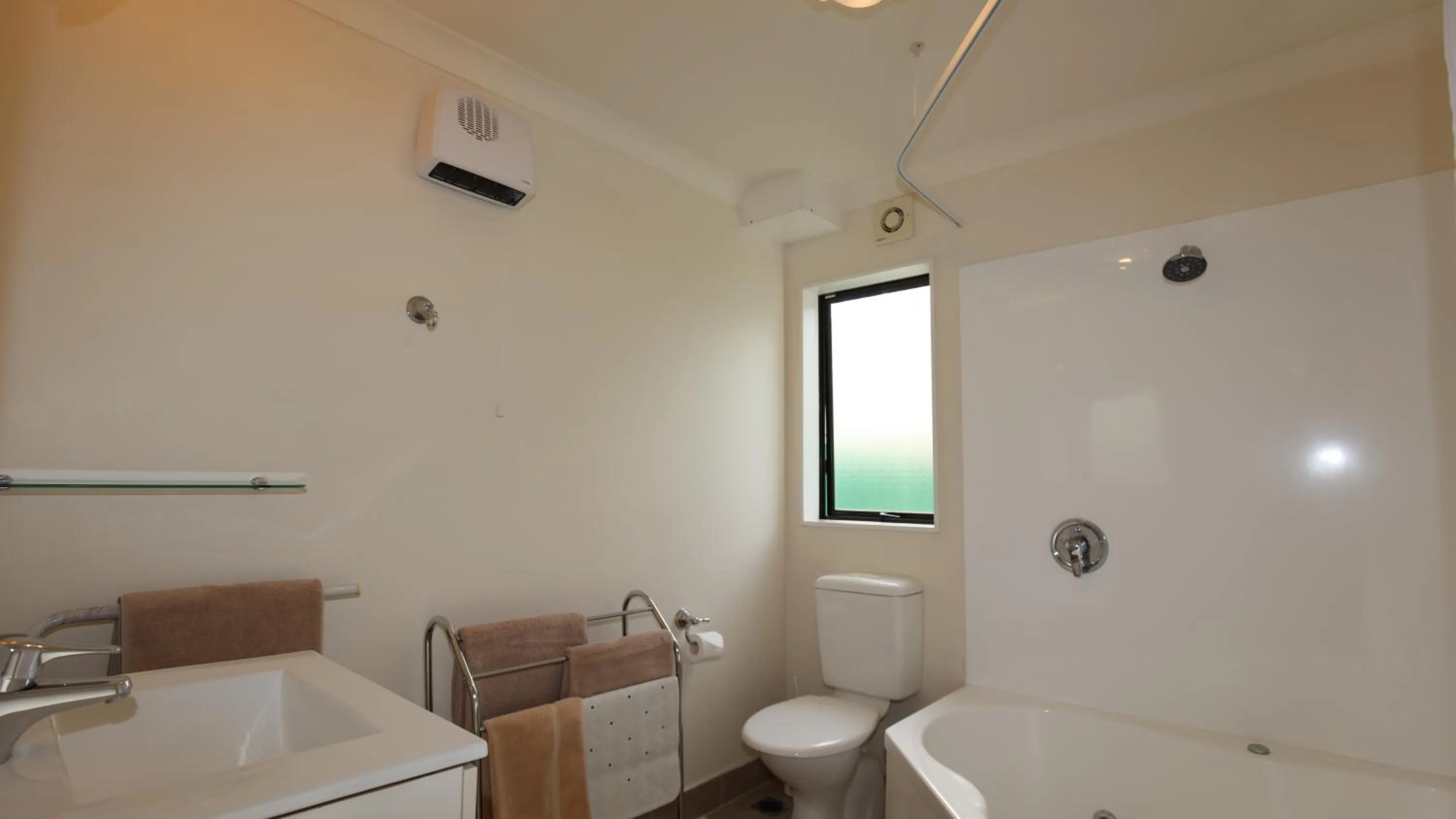 Bk's Counties Motor Lodge