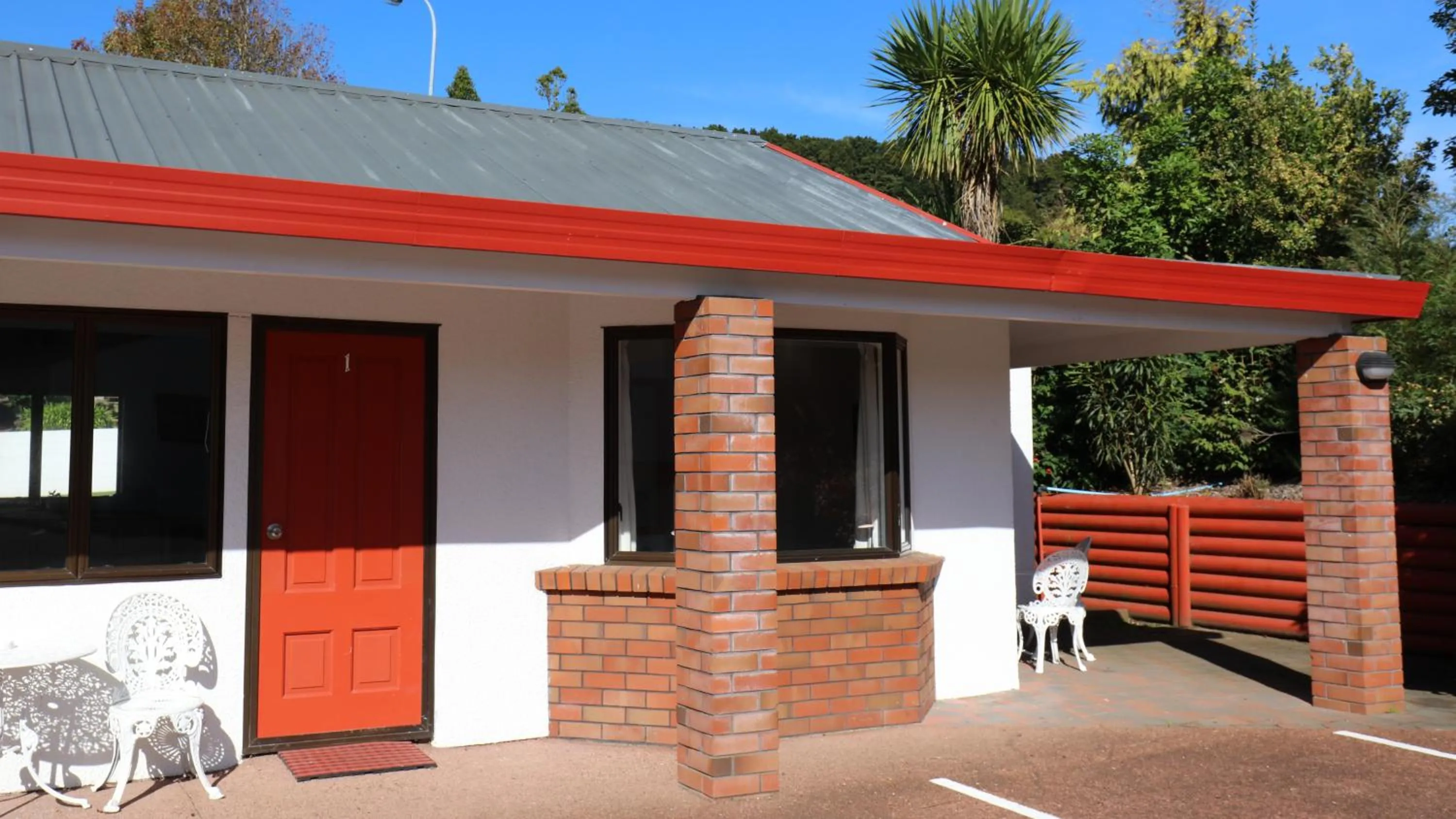 Bk's Counties Motor Lodge