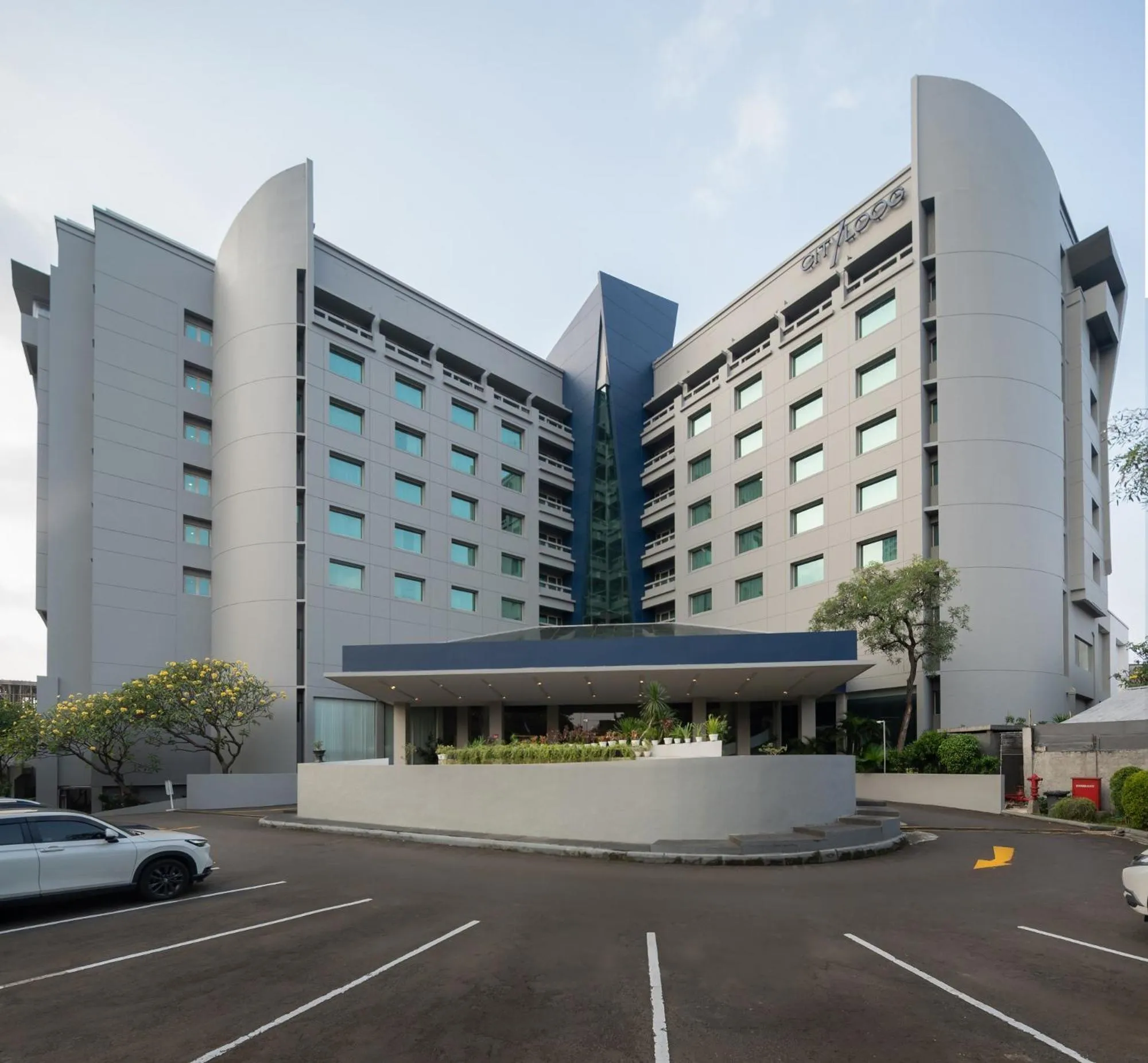 Property building in Cityloog Hotel Tebet Jakarta