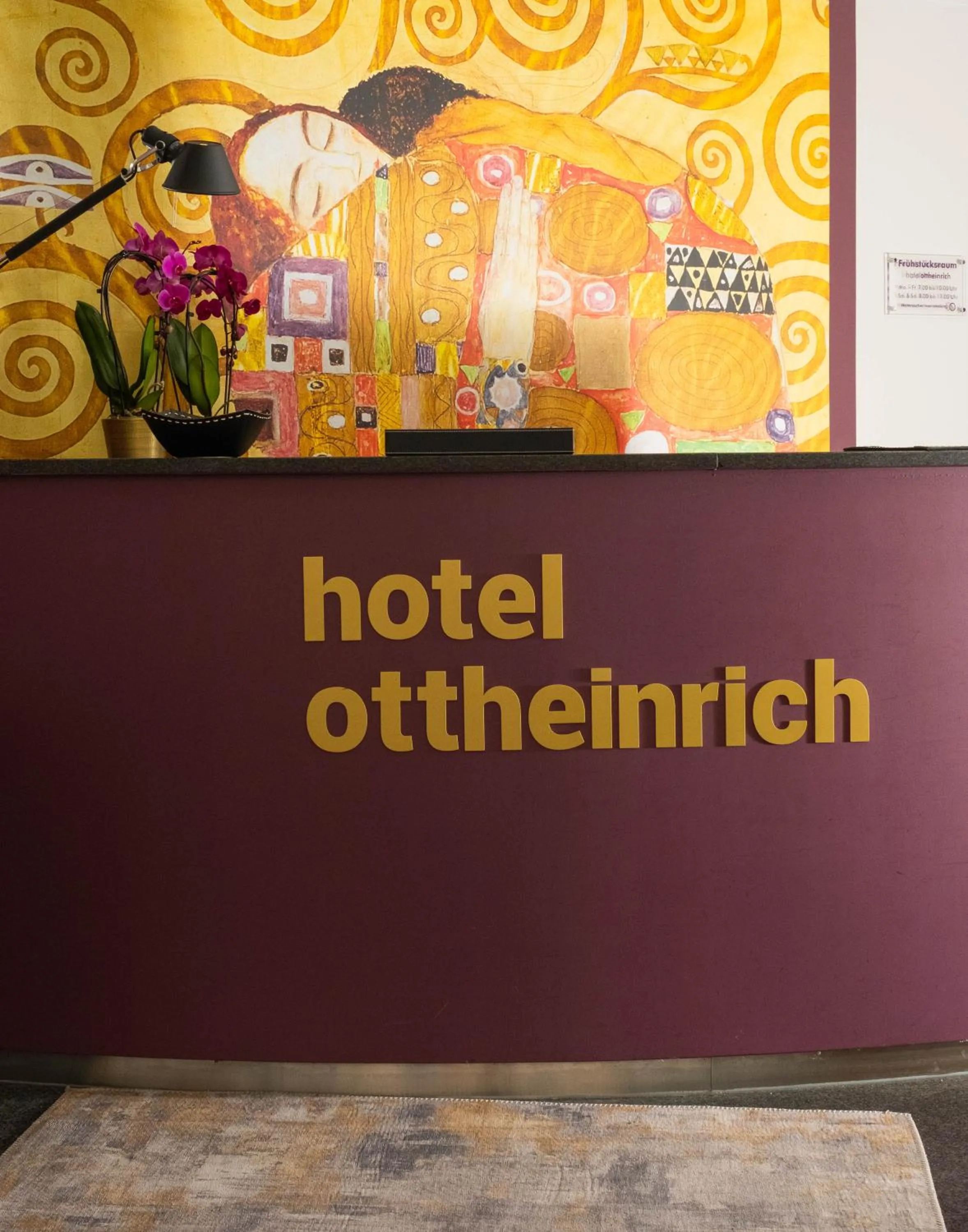 Logo/Certificate/Sign in Hotel Ottheinrich