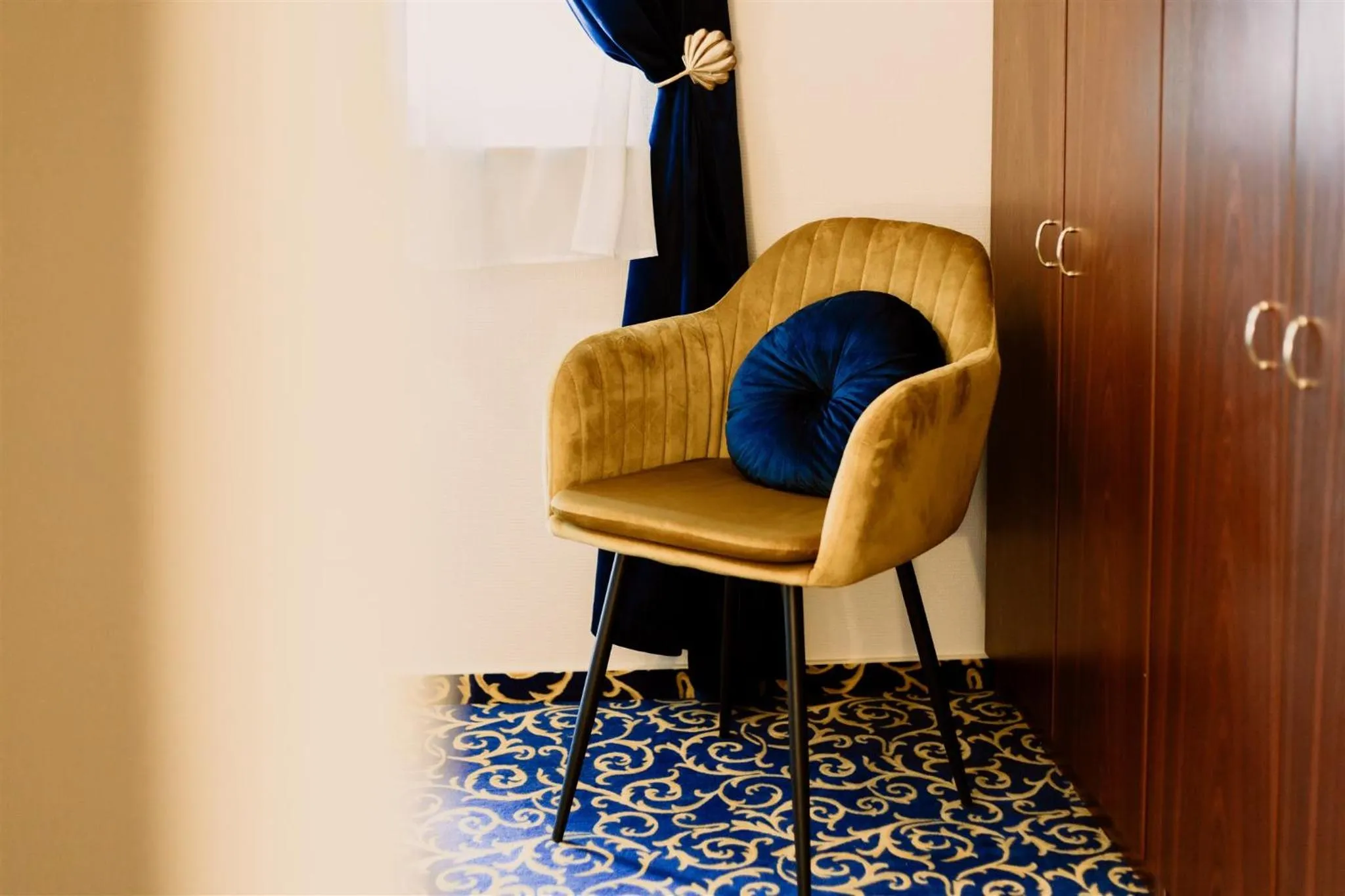 Seating area in Korona Pension and Restaurant